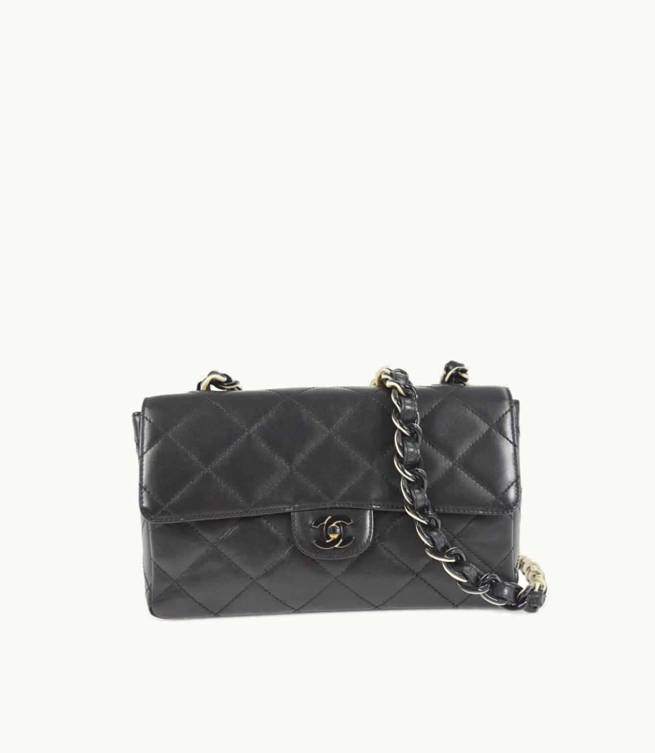 Chanel Chanel 2000 Medium Classic Flap Shoulder Bag