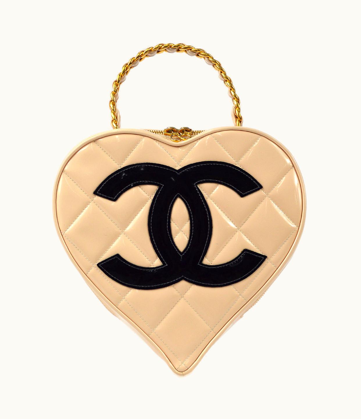 Chanel Chanel * Heart Vanity Chain Handbag Beige 67762