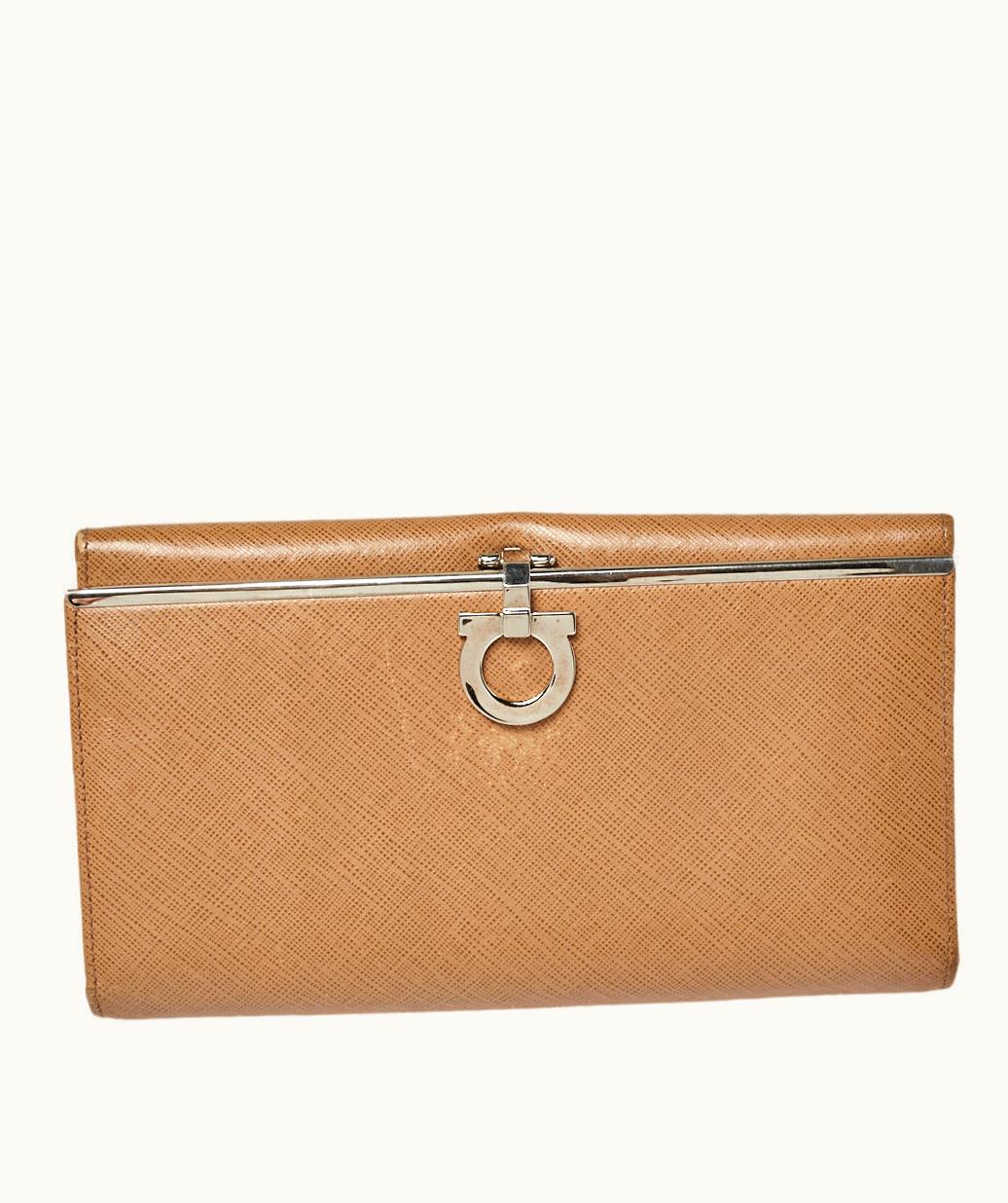 Salvatore Ferragamo Salvatore Ferragamo Beige Leather Gancini Icona Continental Wallet