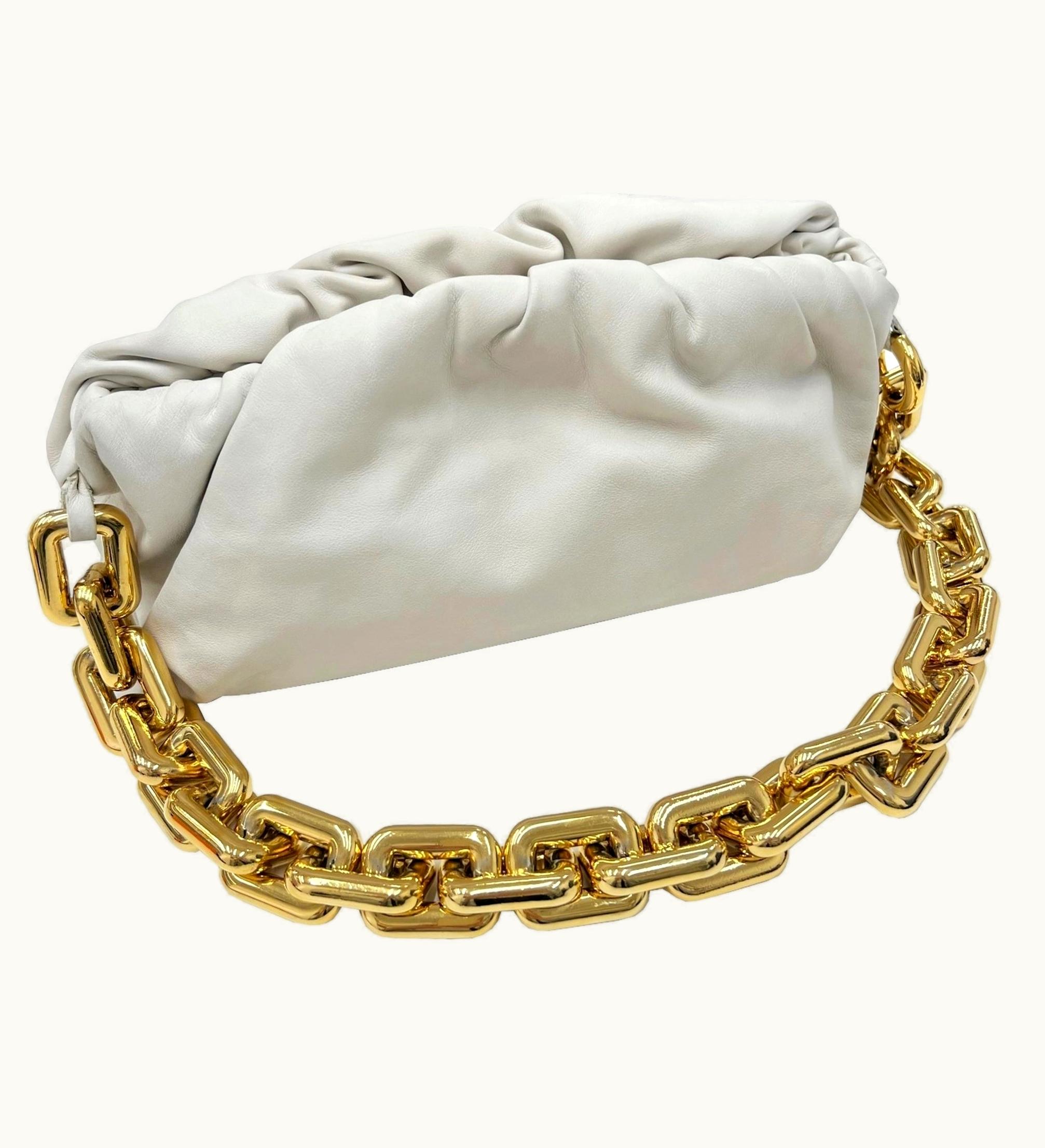 Bottega Veneta Bottega Veneta Bottega The Chain Pouch 620230 Calf Leather Plaster White Shoulder Clutch Bag Gold Hardware Women's