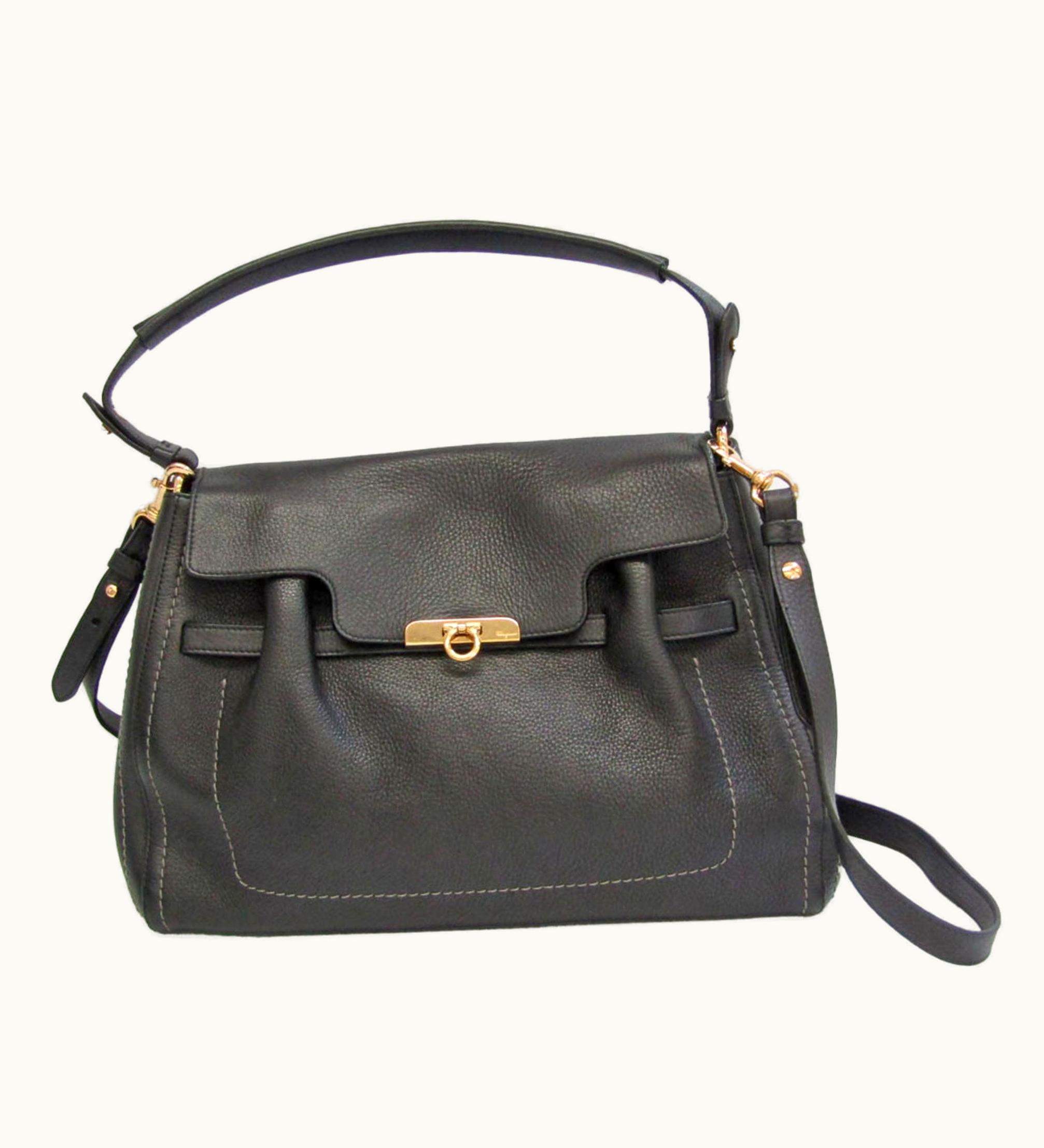 Salvatore Ferragamo Salvatore Ferragamo Gancini Ez-21 D186 Women's Leather Handbag, Shoulder Bag Black