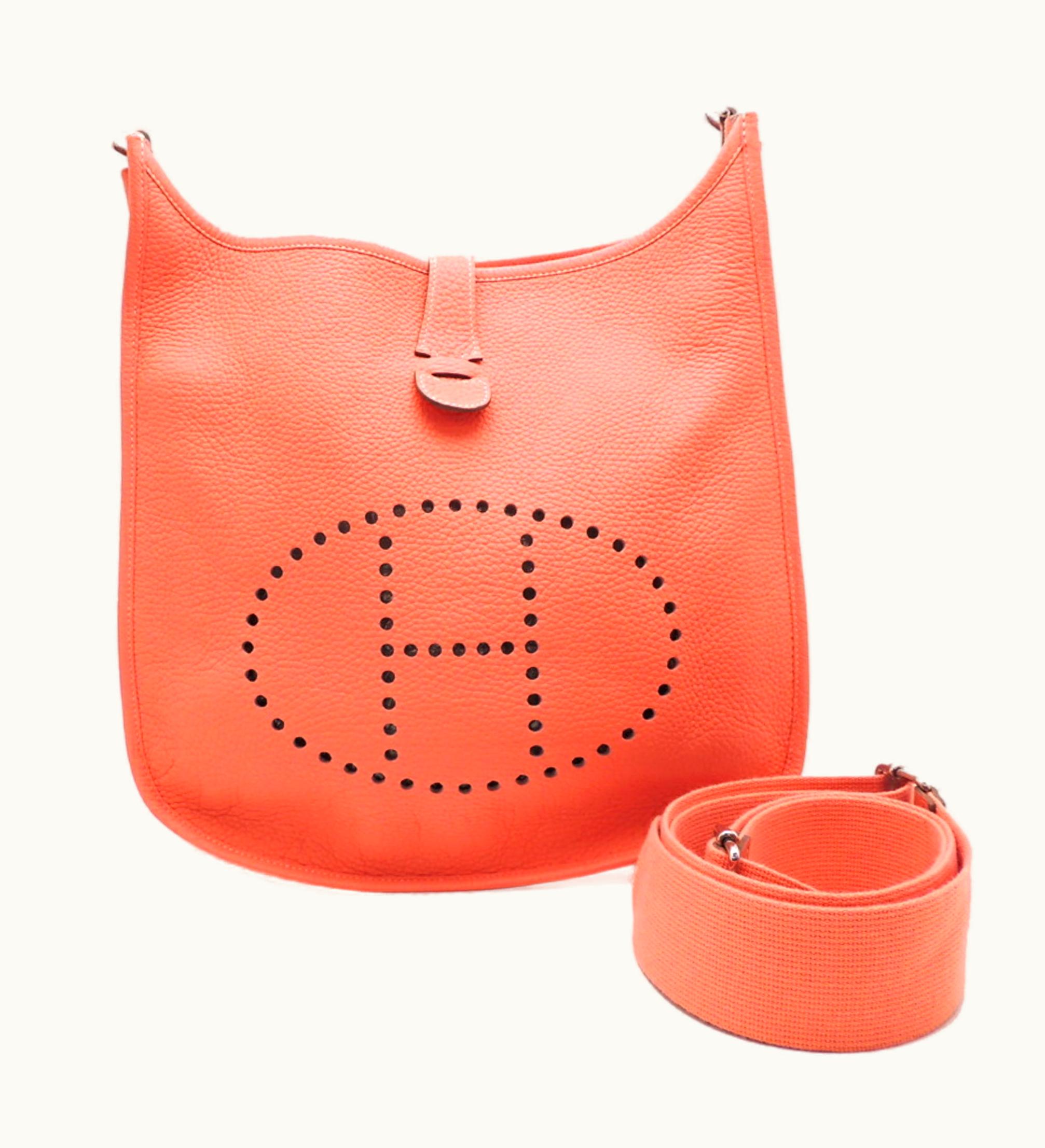 Hermès Hermès Evelyne 3 GM Trois P Engraved Made In 2012 Women's Shoulder Bag Taurillon Clemence Clevette [Palladium]