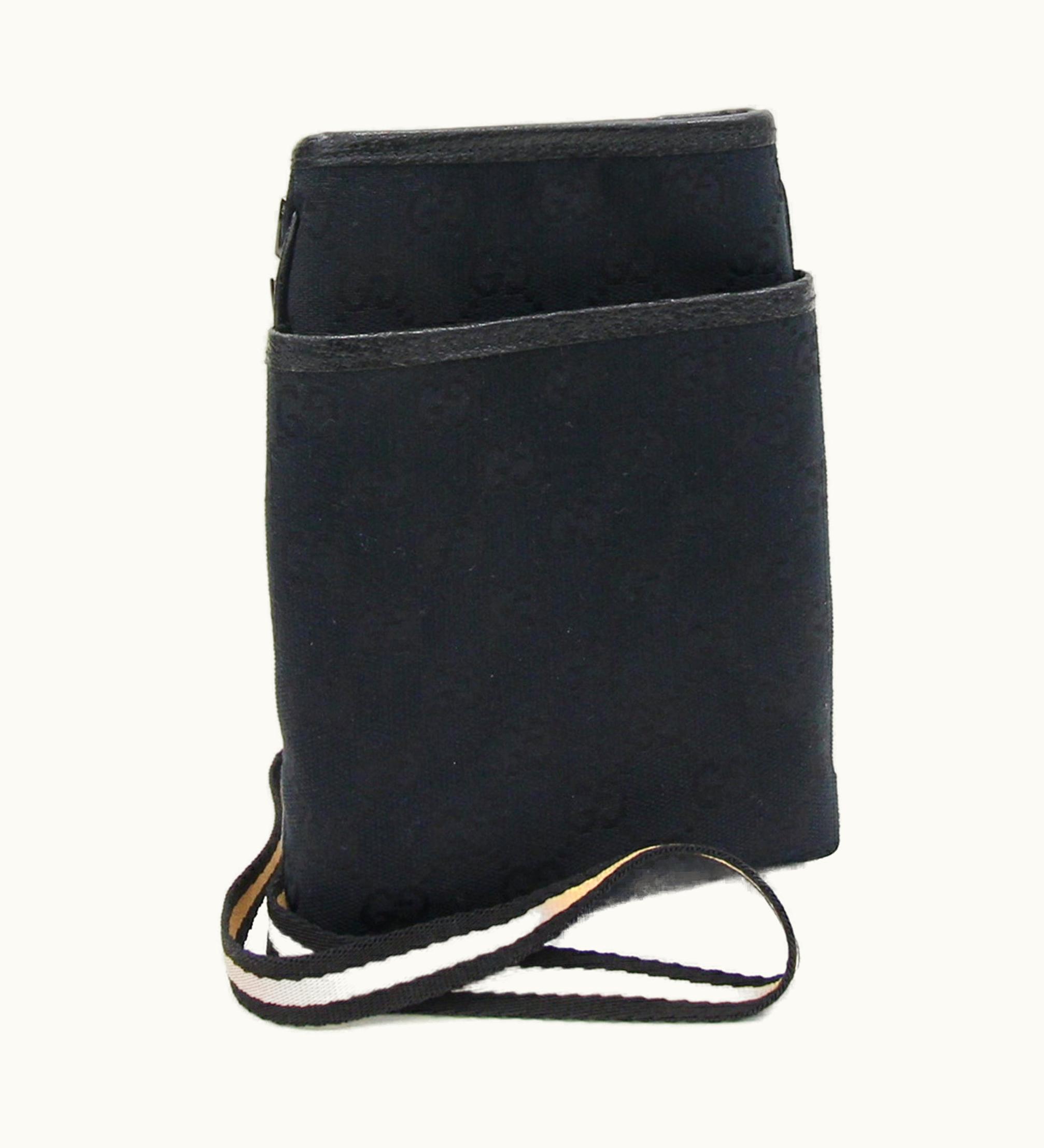 Gucci Gucci Shoulder Bag GG Black Canvas Pochette Ladies Men