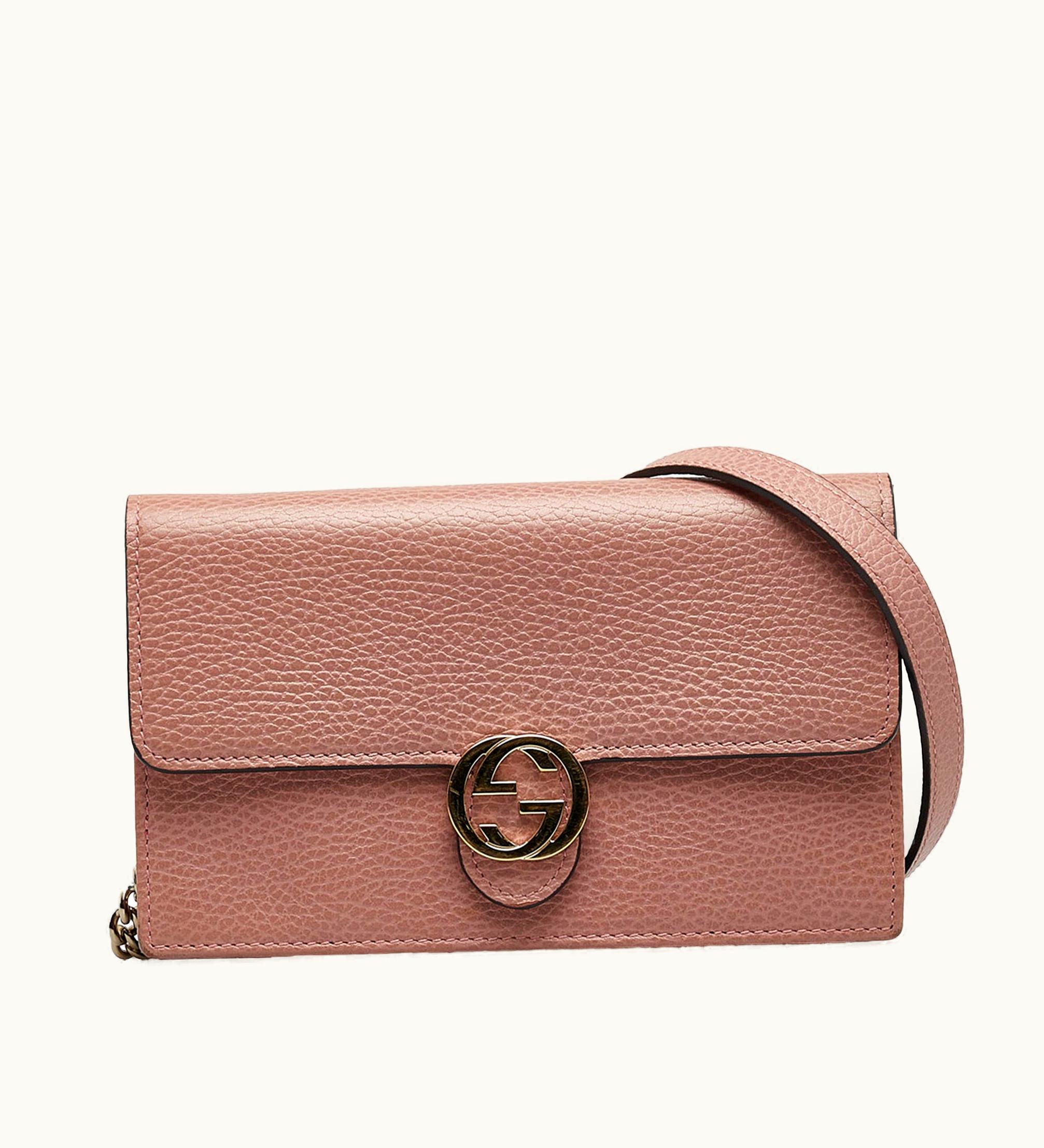Gucci Gucci Interlocking G Wallet On Chain Crossbody Bag