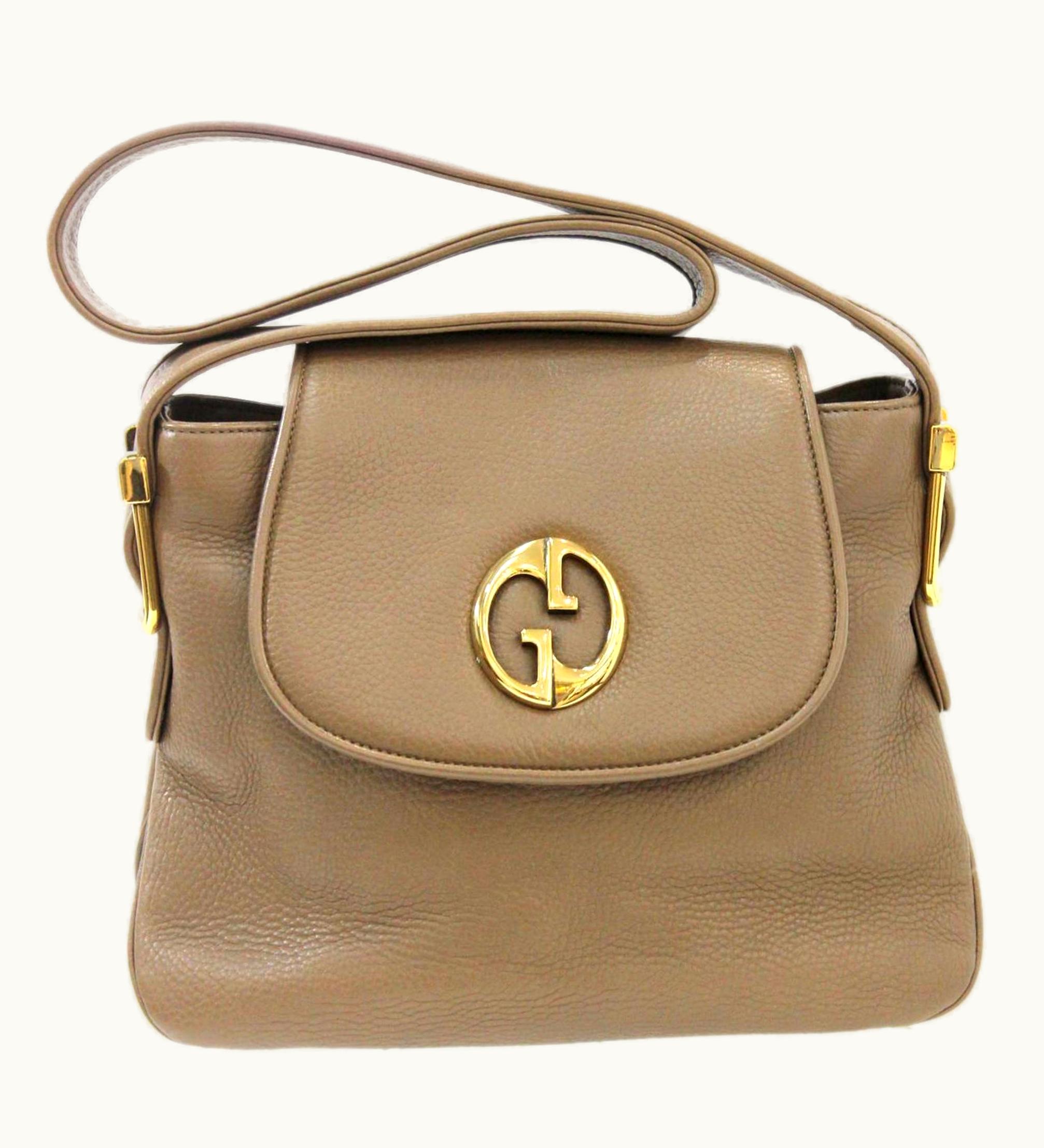 Gucci Double G Leather Shoulder Bag Camel Shop Card Ladies