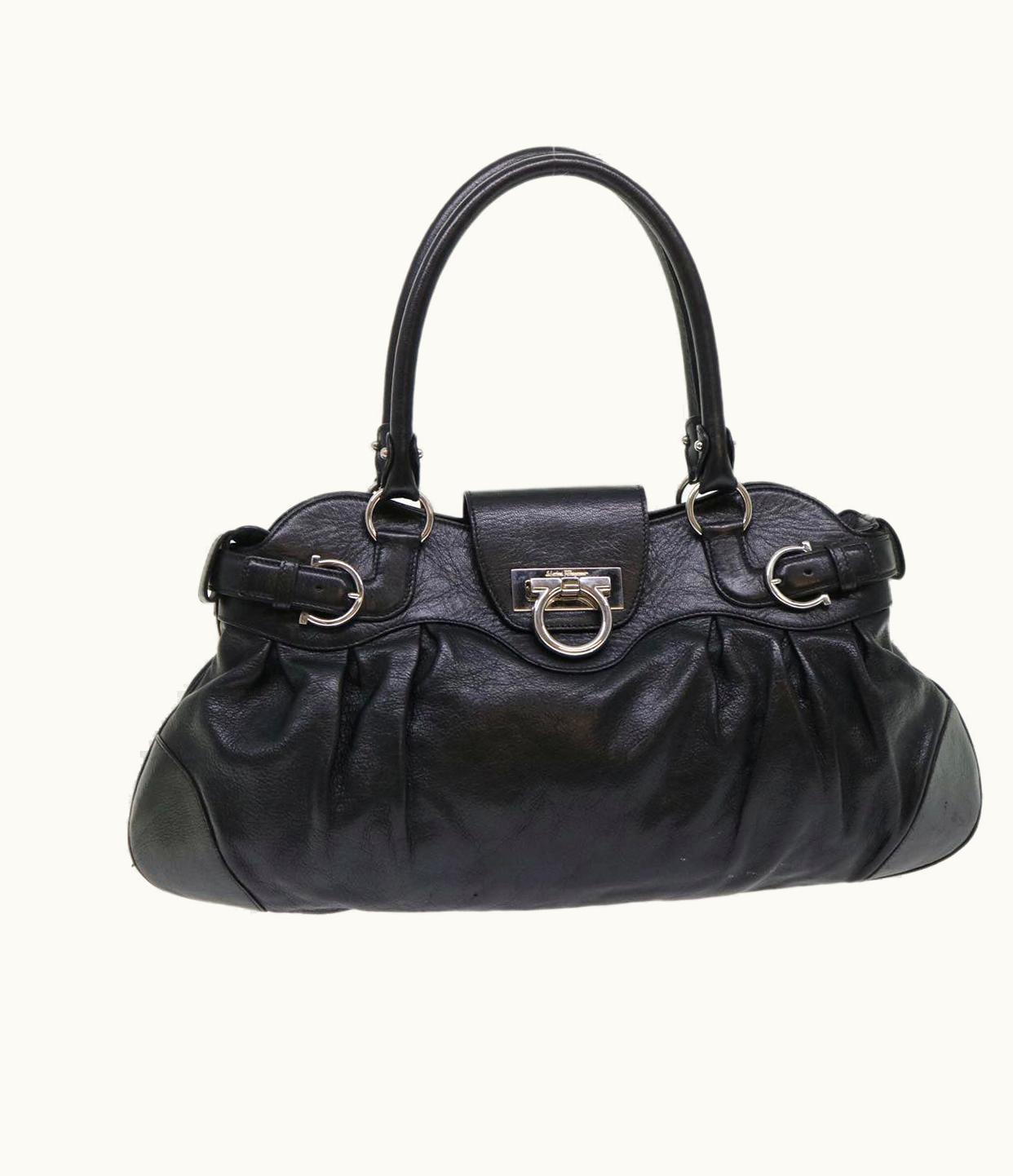 Salvatore Ferragamo Salvatore Ferragamo Gancini Marissa Shoulder Bag Leather Black