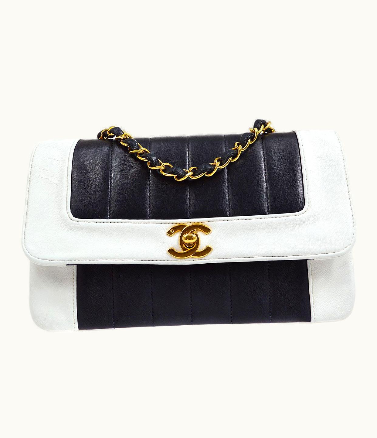 Chanel Chanel 1991-1994 Vertical Border Flap Small Navy Lambskin 60891