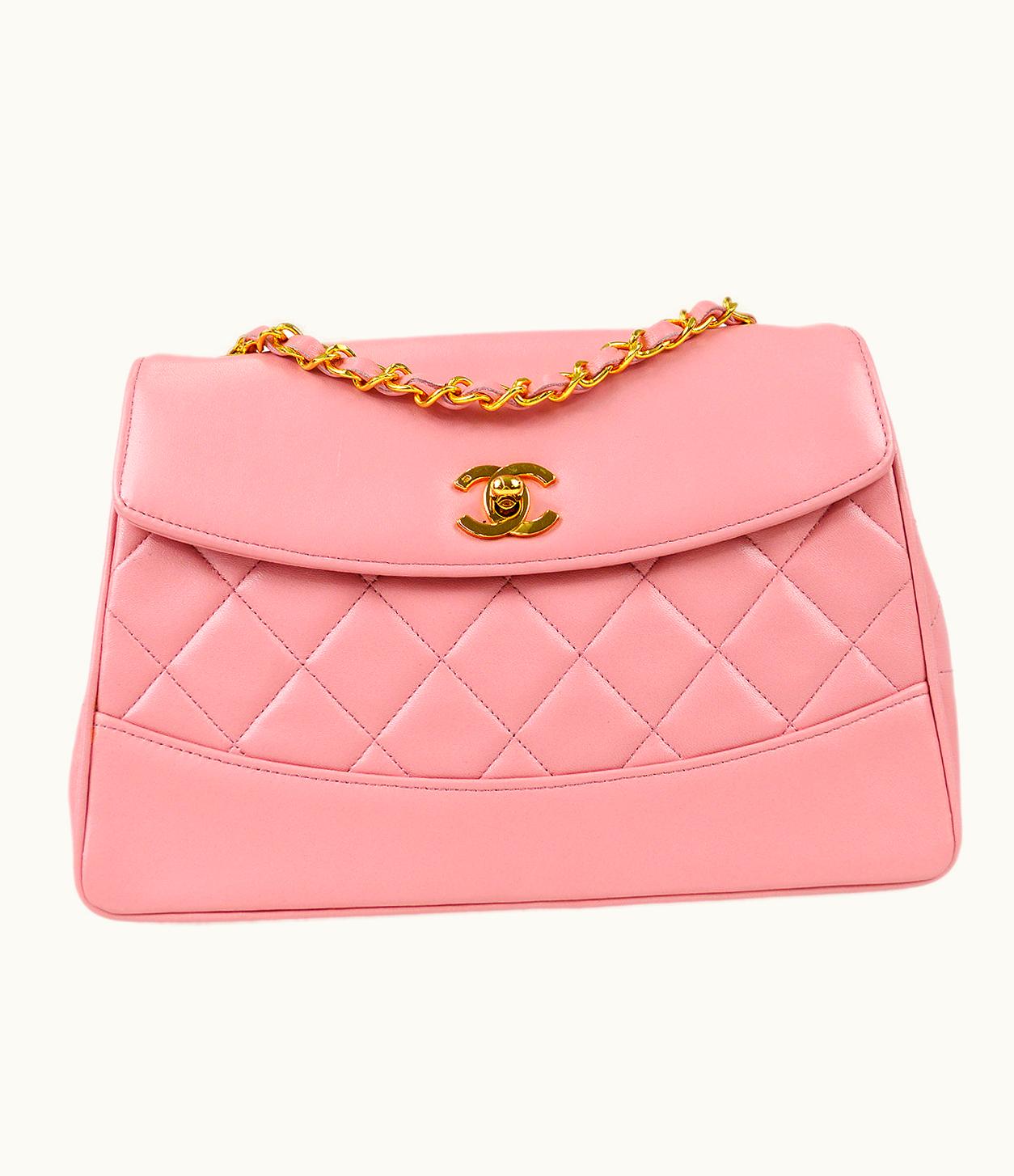 Chanel Chanel * 1989-1991 Round Flap Shoulder Bag Medium Pink Lambskin 67904