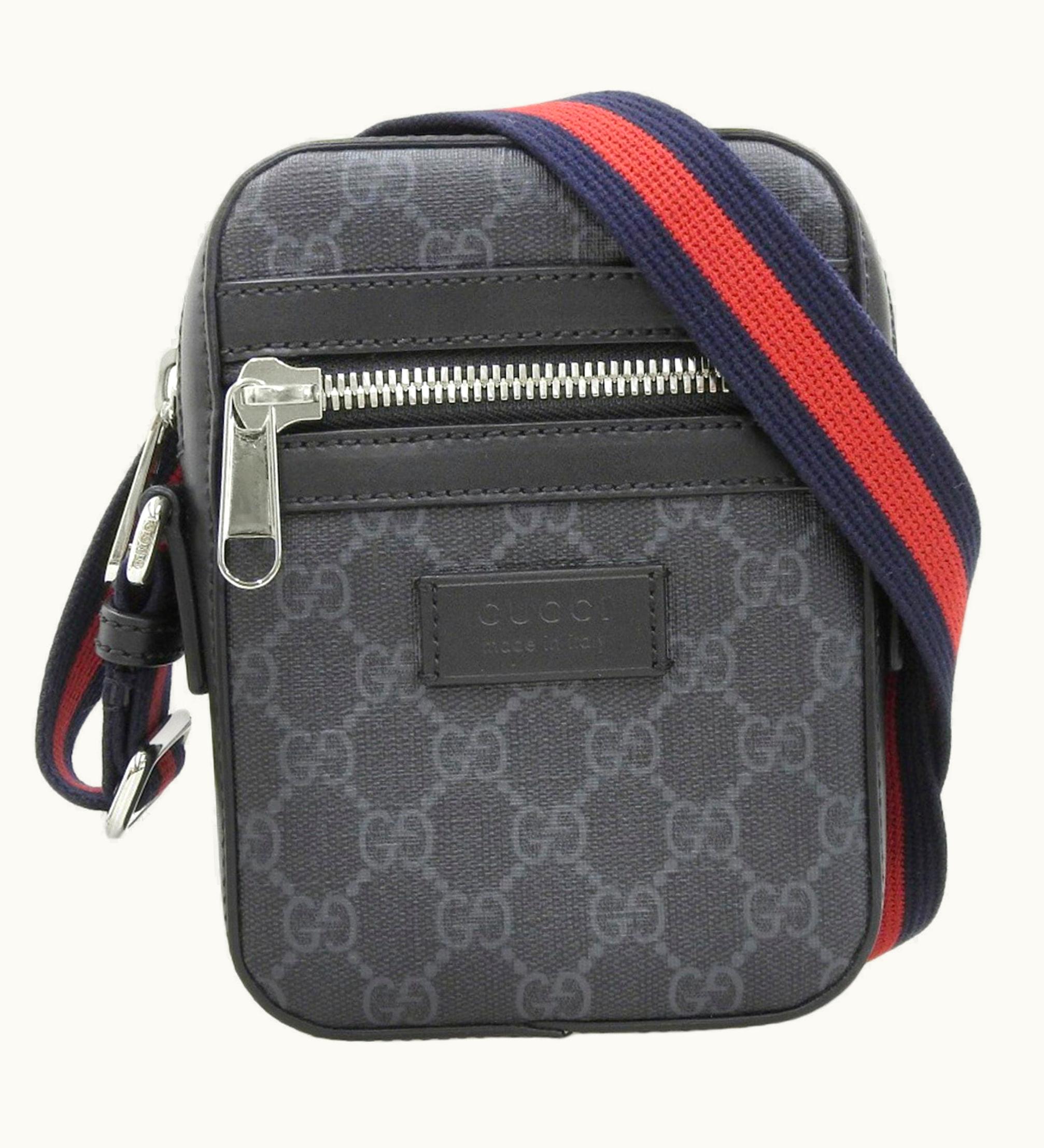 Gucci Gucci GG Supreme Bag Body Shoulder Black 598103 520981