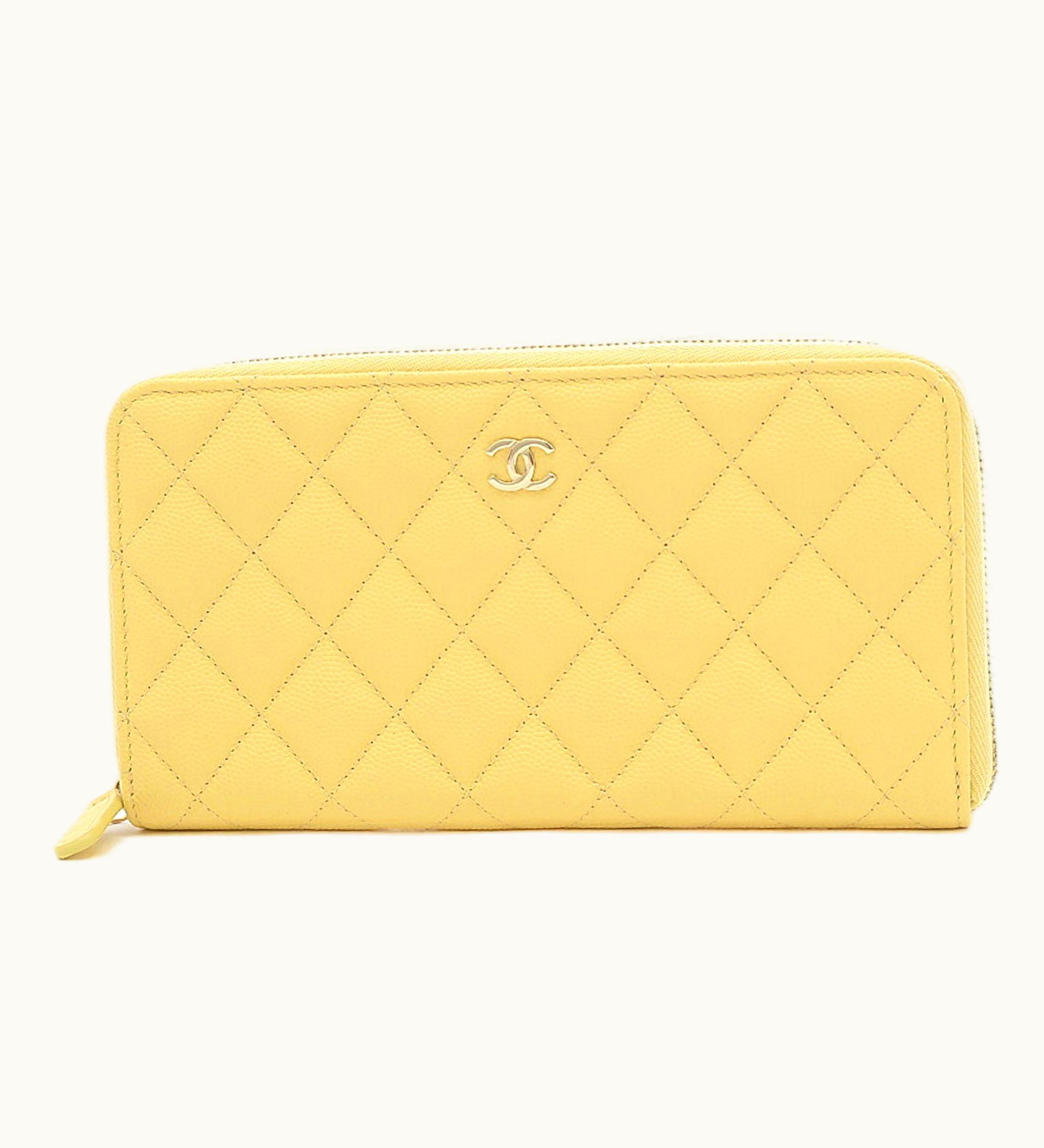 Chanel Chanel Matelasse Round Zipper Long Wallet Caviar Skin Yellow Ap0242