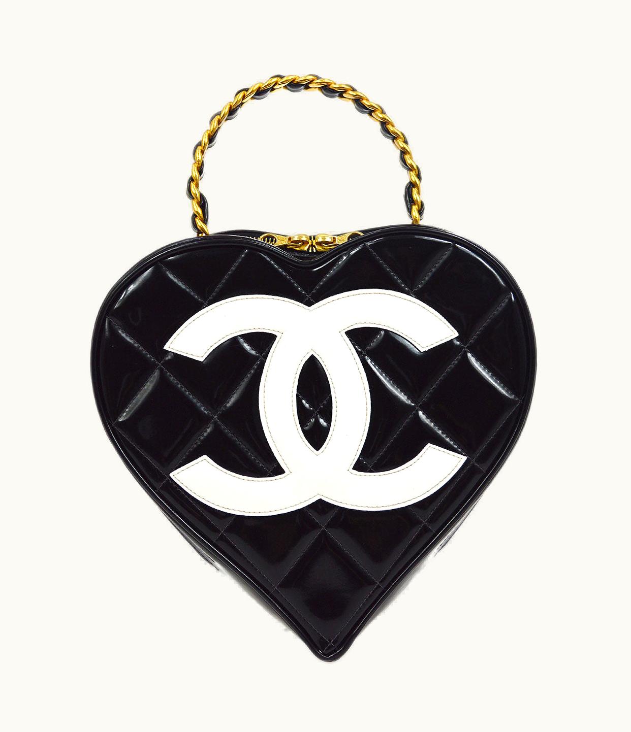 Chanel Chanel 1995 Heart Vanity Handbag Black Patent Leather 85968