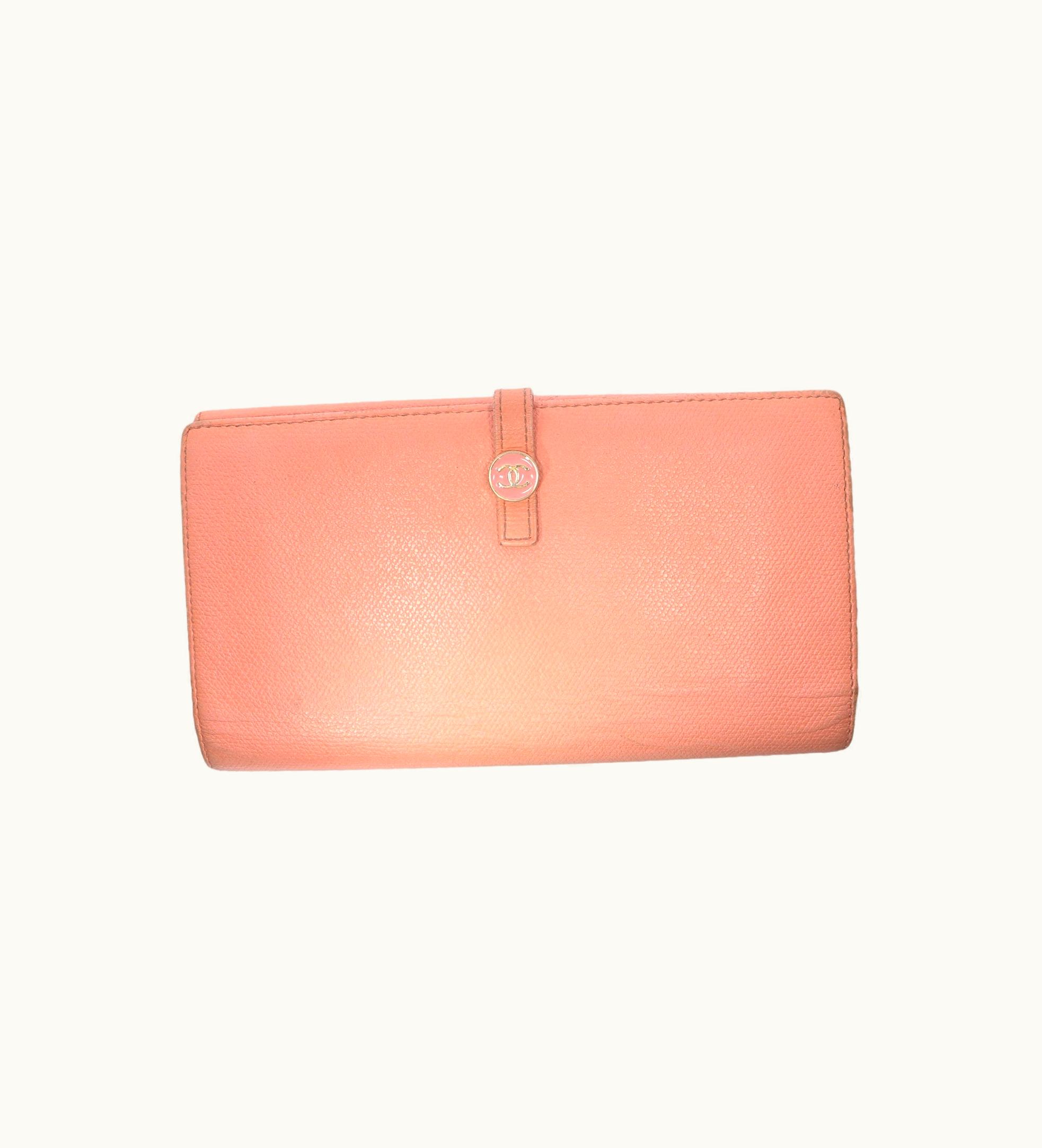 Chanel Chanel 2056 Wallet in Pink Leather