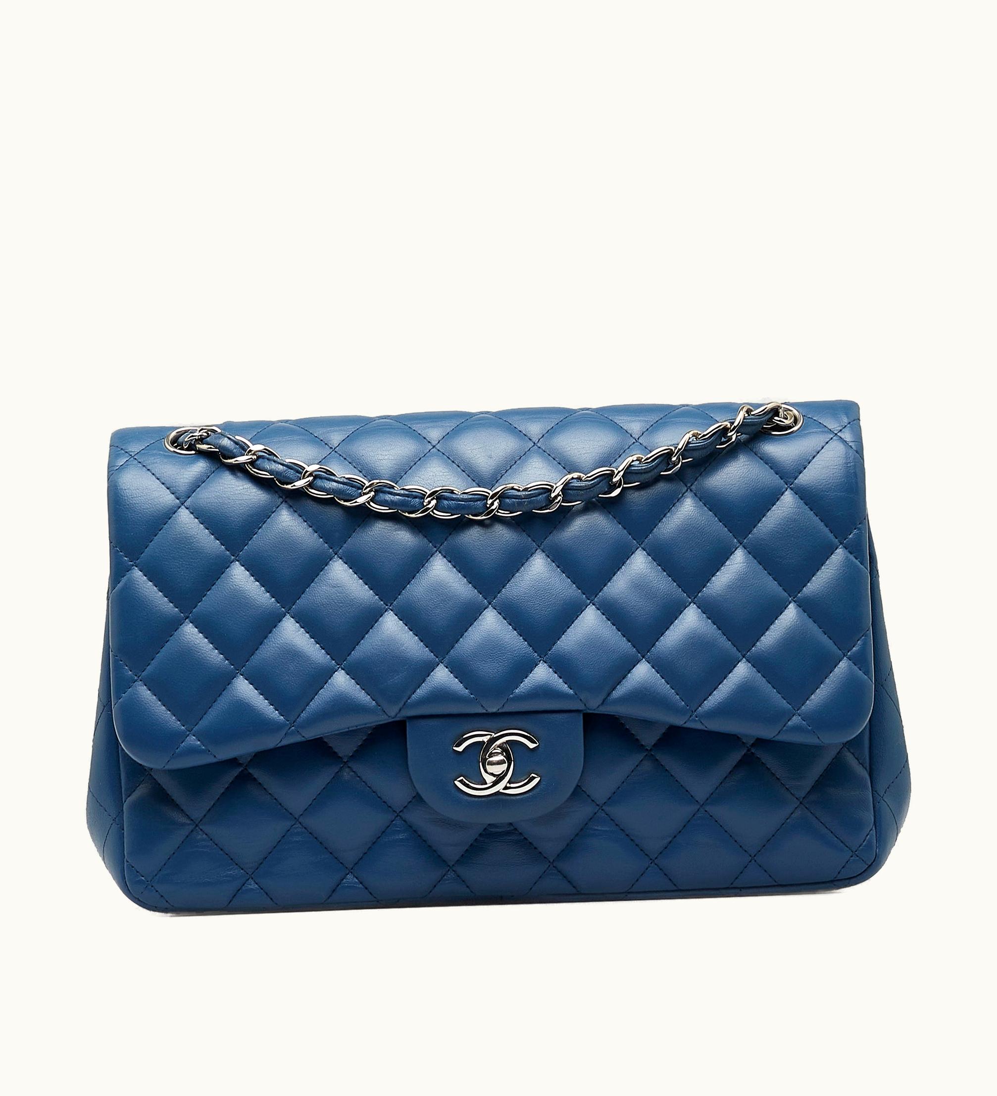 Chanel Chanel Jumbo Classic Lambskin Double Flap Shoulder Bag