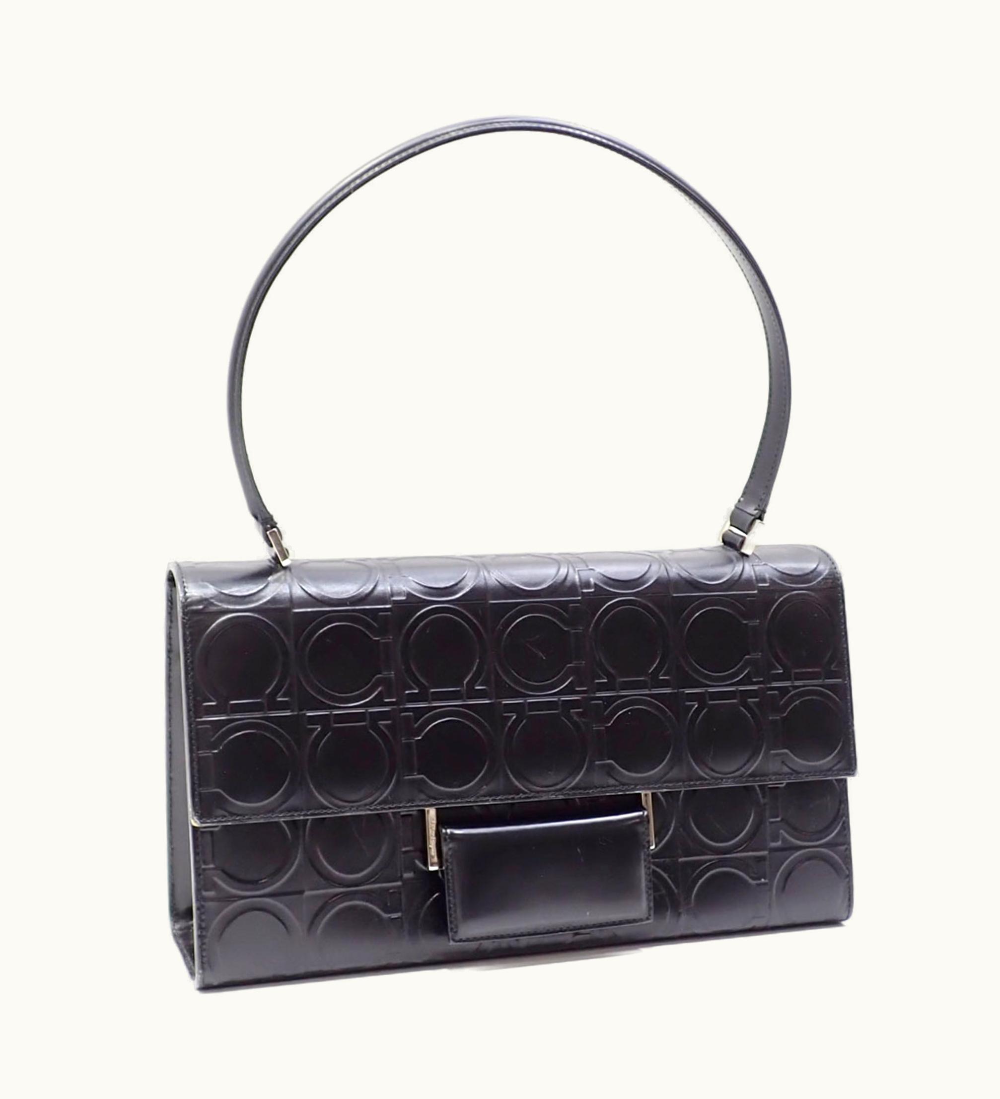 Salvatore Ferragamo Salvatore Ferragamo Gancini Shoulder Bag Women's Black Leather