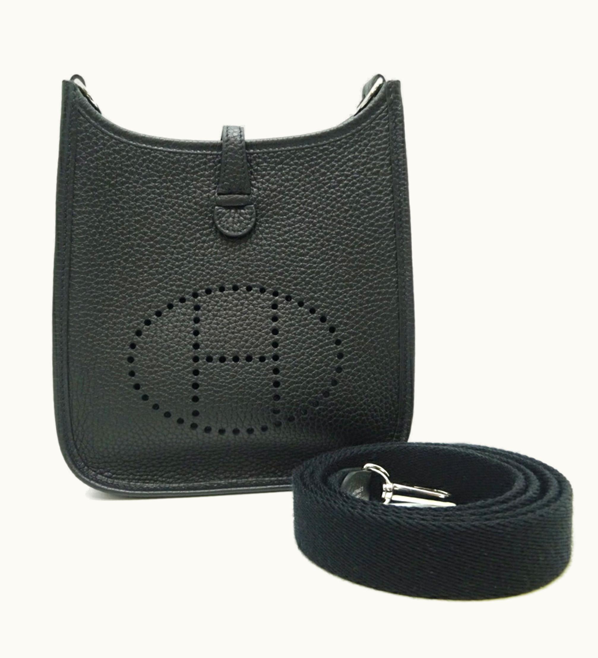 Hermès Hermès Evelyne Tpm Amazon Z Engraved Women's Shoulder Bag Taurillon Noir [Black] X Palladium [Silver] Hardware