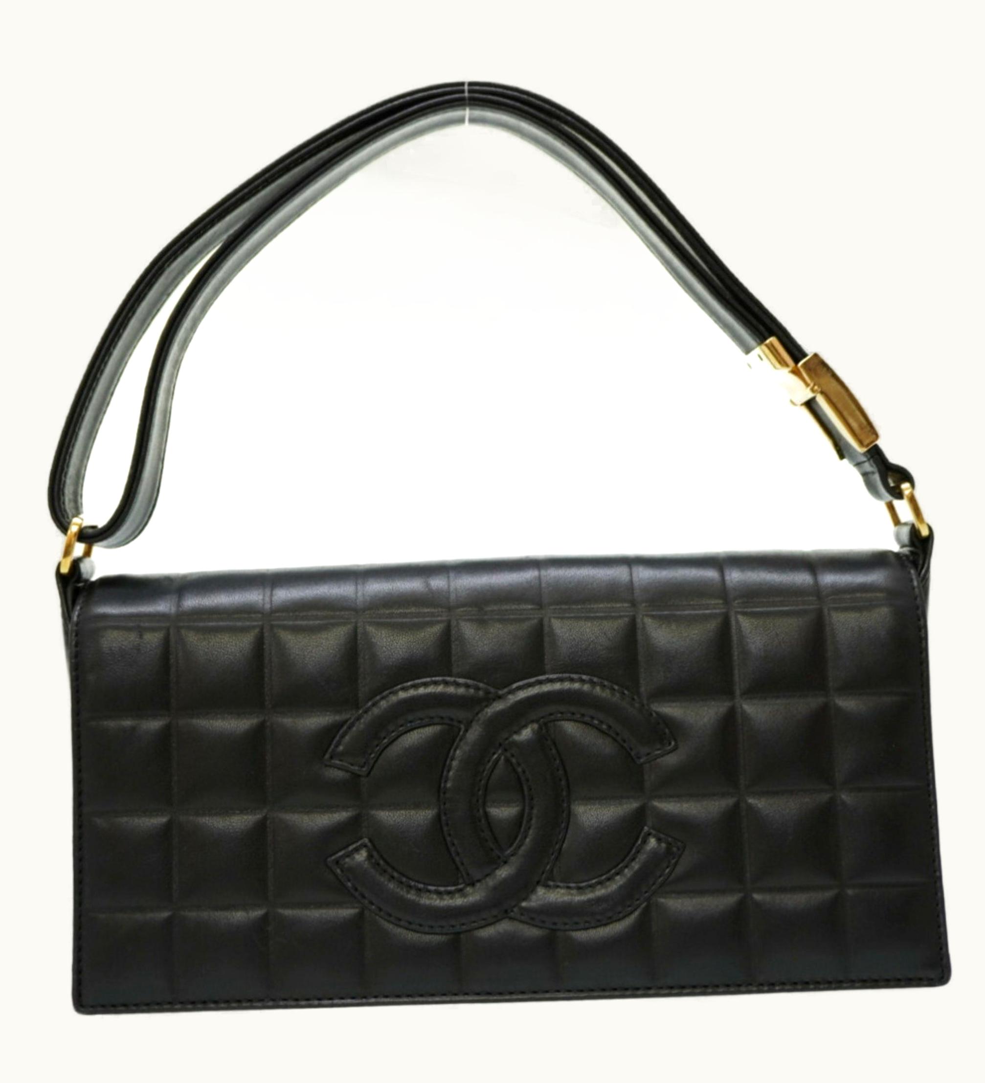 Chanel Chanel Chocolate Bar Shoulder Bag A17370 Shiramskin Leather Black