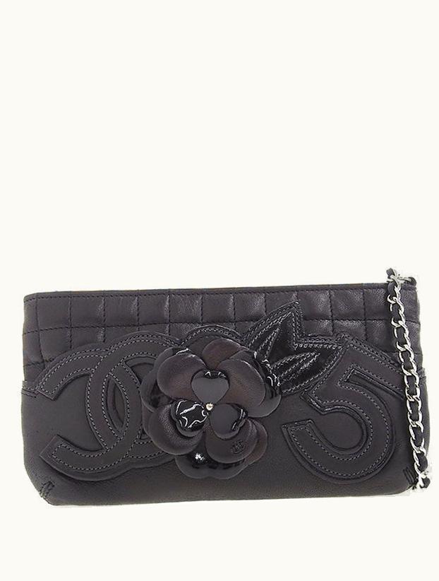 Chanel Chanel Around 2004 Made Chocolate Bar Camellia CC Mark No.5 Chain Pouch Black