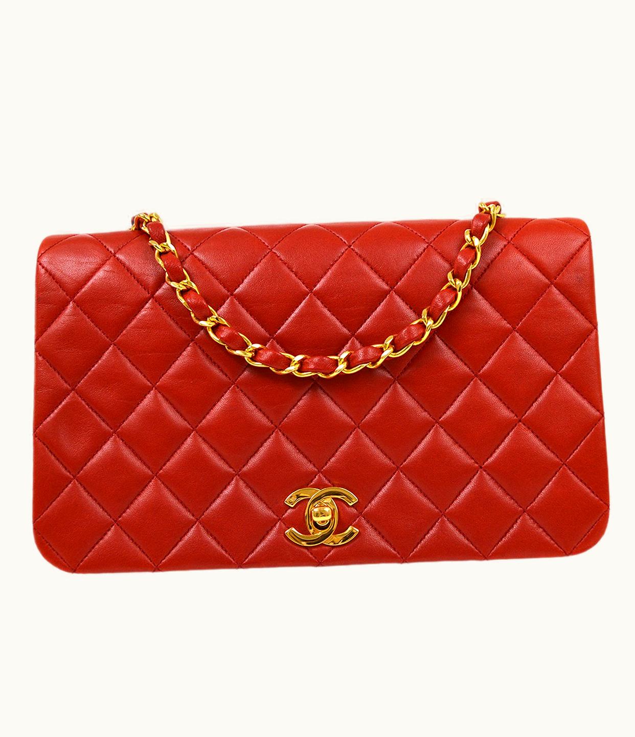 Chanel Chanel 1989-1991 Red Lambskin Turnlock Full Flap Small 82572
