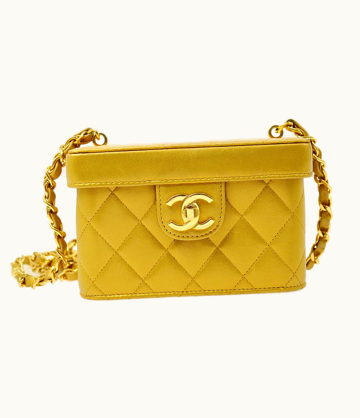 Chanel Chanel 1991-1994 Gold Lambskin Vanity Shoulder Bag Ao28945