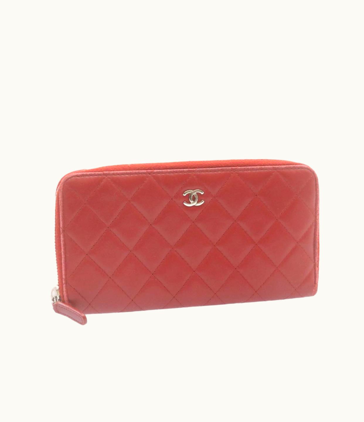 Chanel Chanel Matelasse Wallet Lamb Skin Red CC