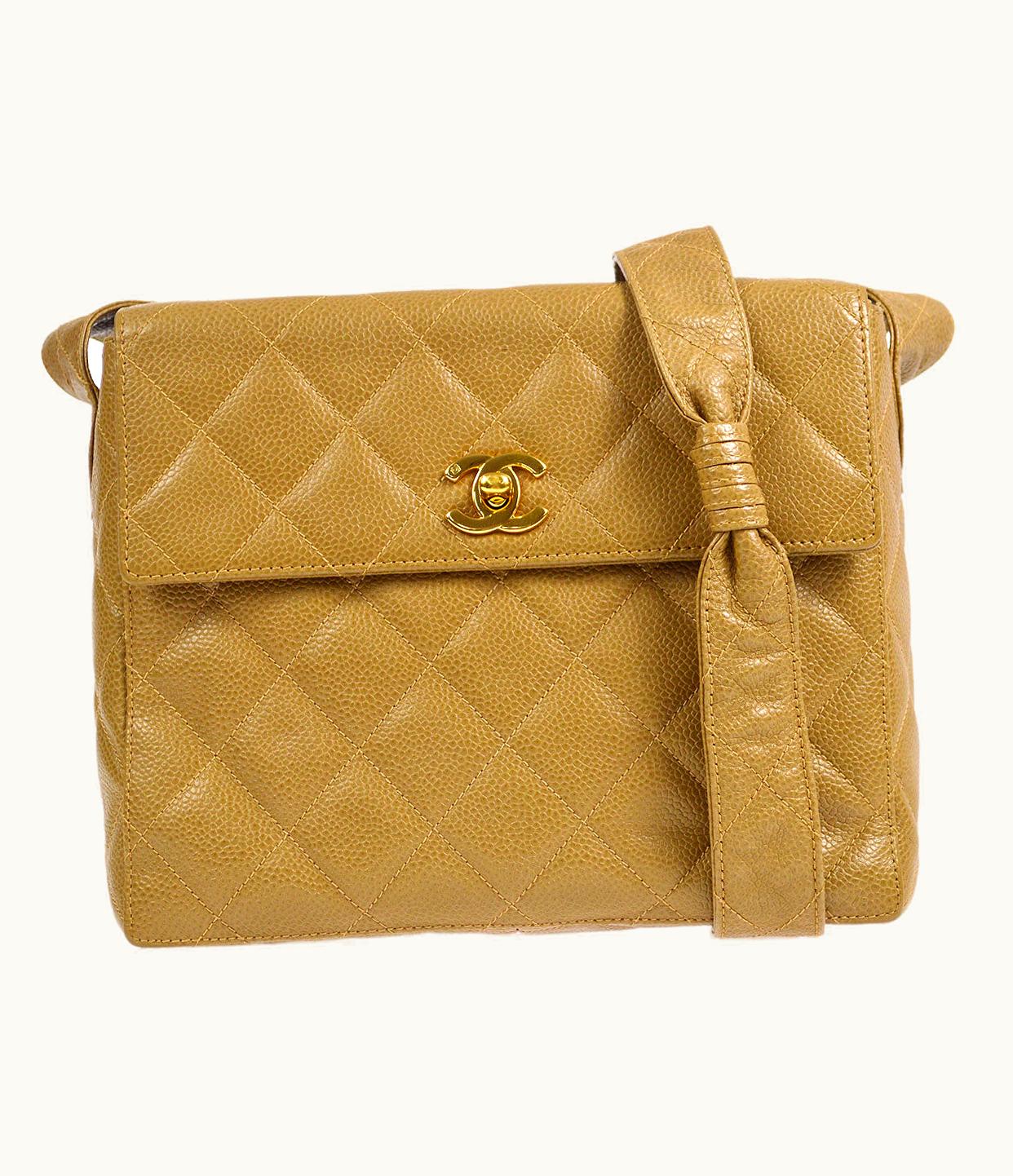 Chanel * 1996-1997 Flap Box Vanity Shoulder Bag Small Beige Caviar 17301