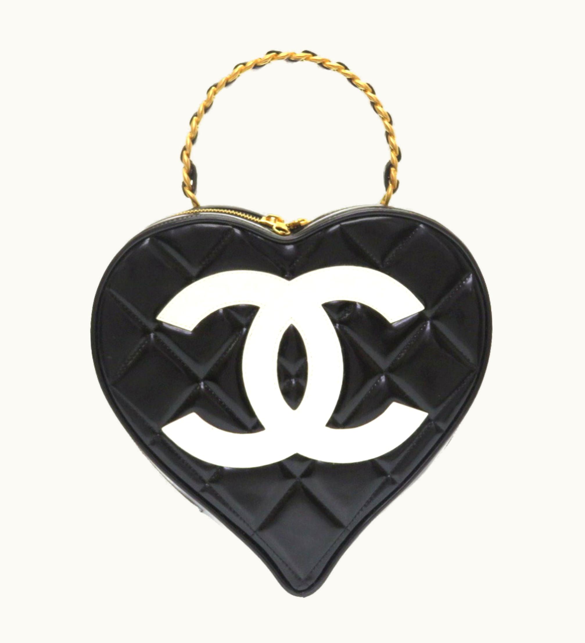 Chanel Chanel Heart Vanity Matrasse 3Rd Patent Black Bag Coco Mark 041 Chanel