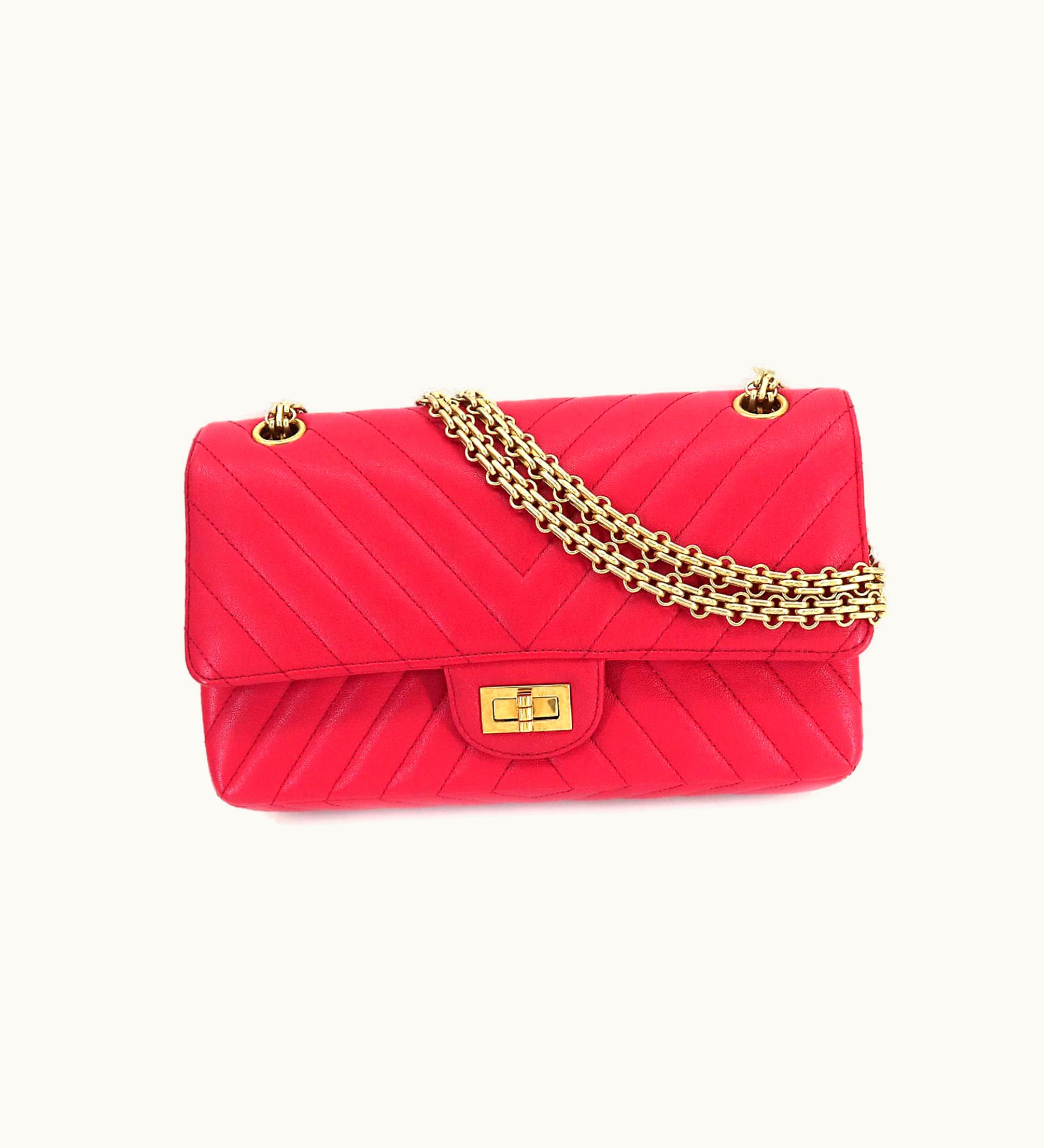 Chanel Chanel 2.55 Chevron V Stitch Chain Shoulder Bag Leather Red A37586 Gold Metal Fittings Bag