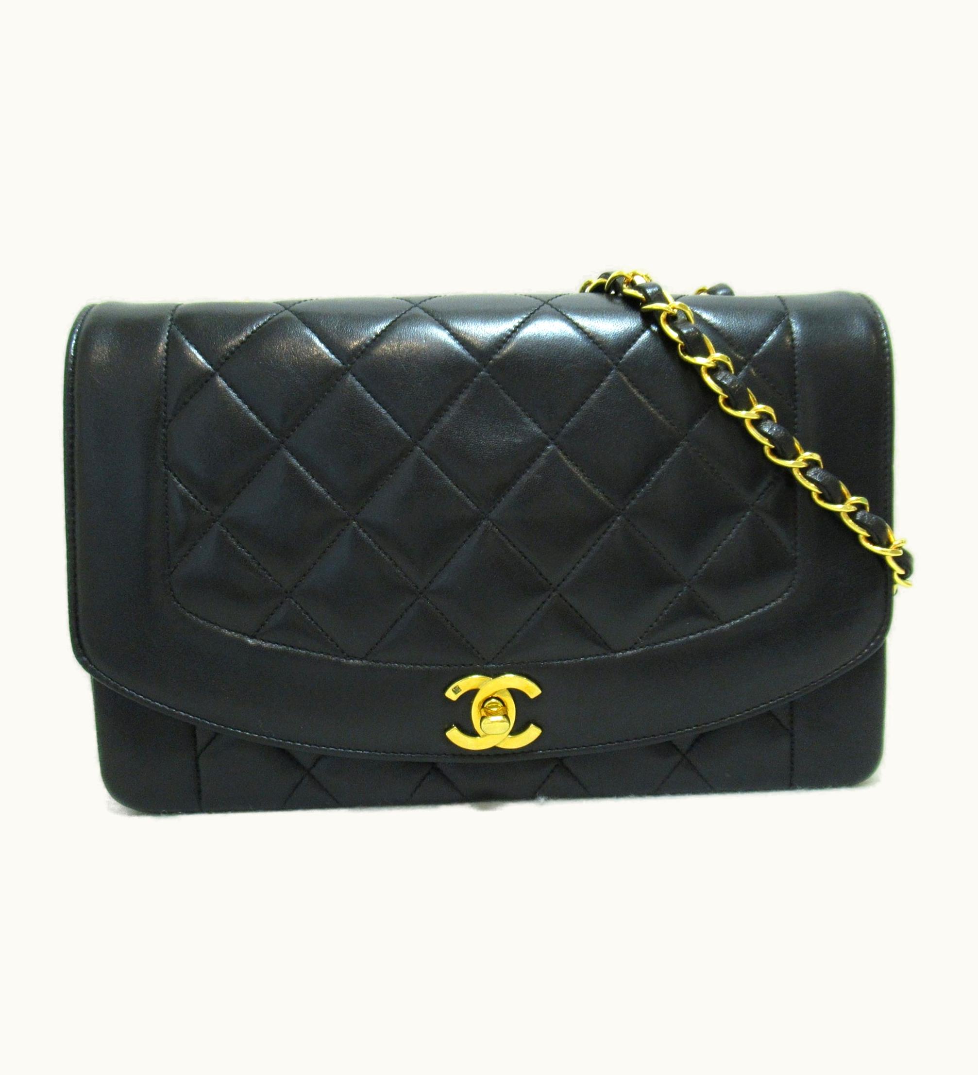 Chanel Chanel Diana Flap Matelasse Chainshoulder Bag Black Lambskin [Sheep Leather]