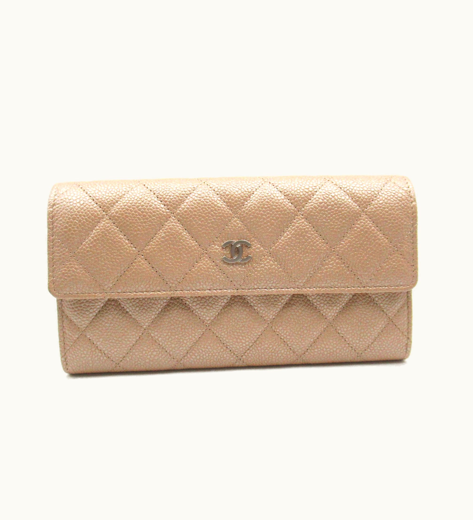 Chanel Chanel Matelasse Bifold Long Wallet Beige Caviar Skin [Grained Calf]