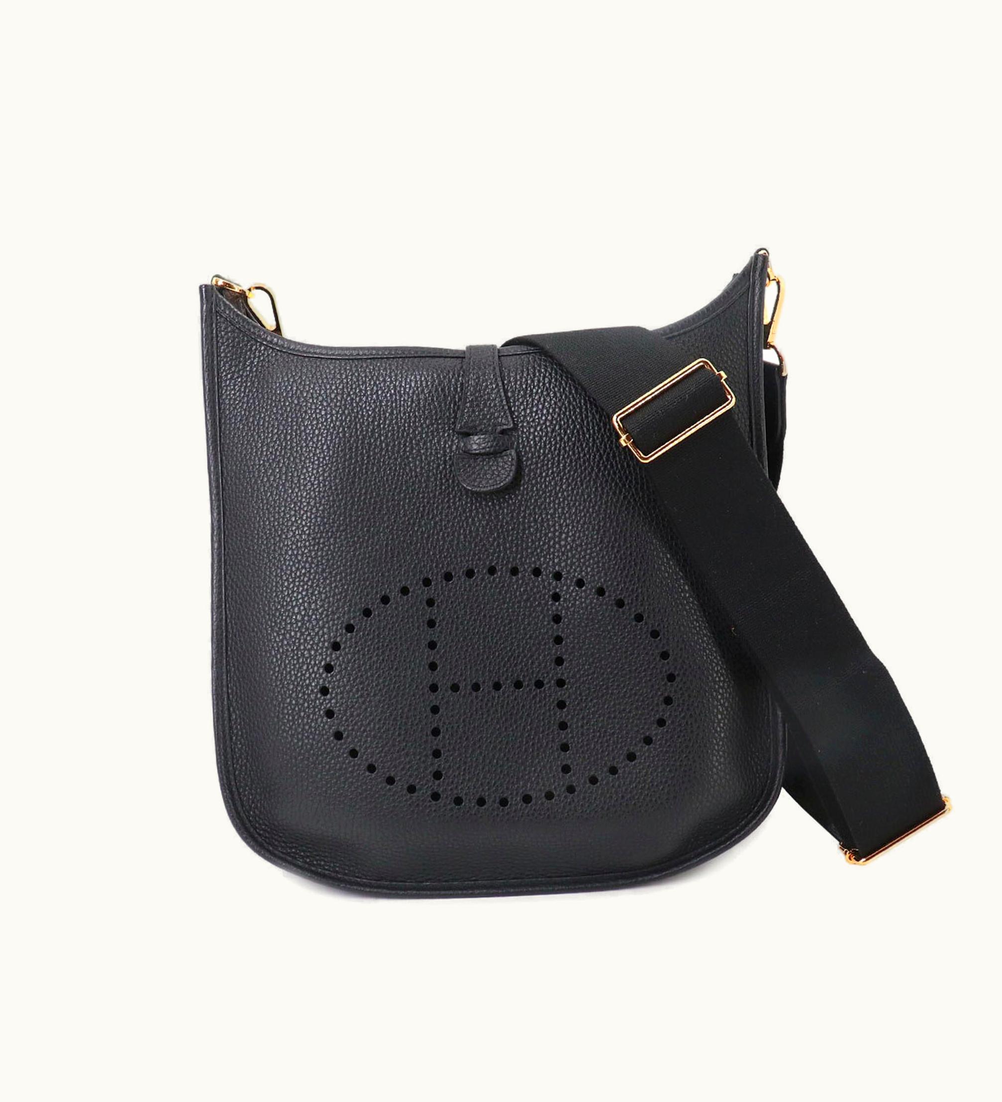 Hermès Hermès Evelyne 3 PM Shoulder Bag Taurillon Clemence Black C Engraved Gold Metal Fittings Everlyne