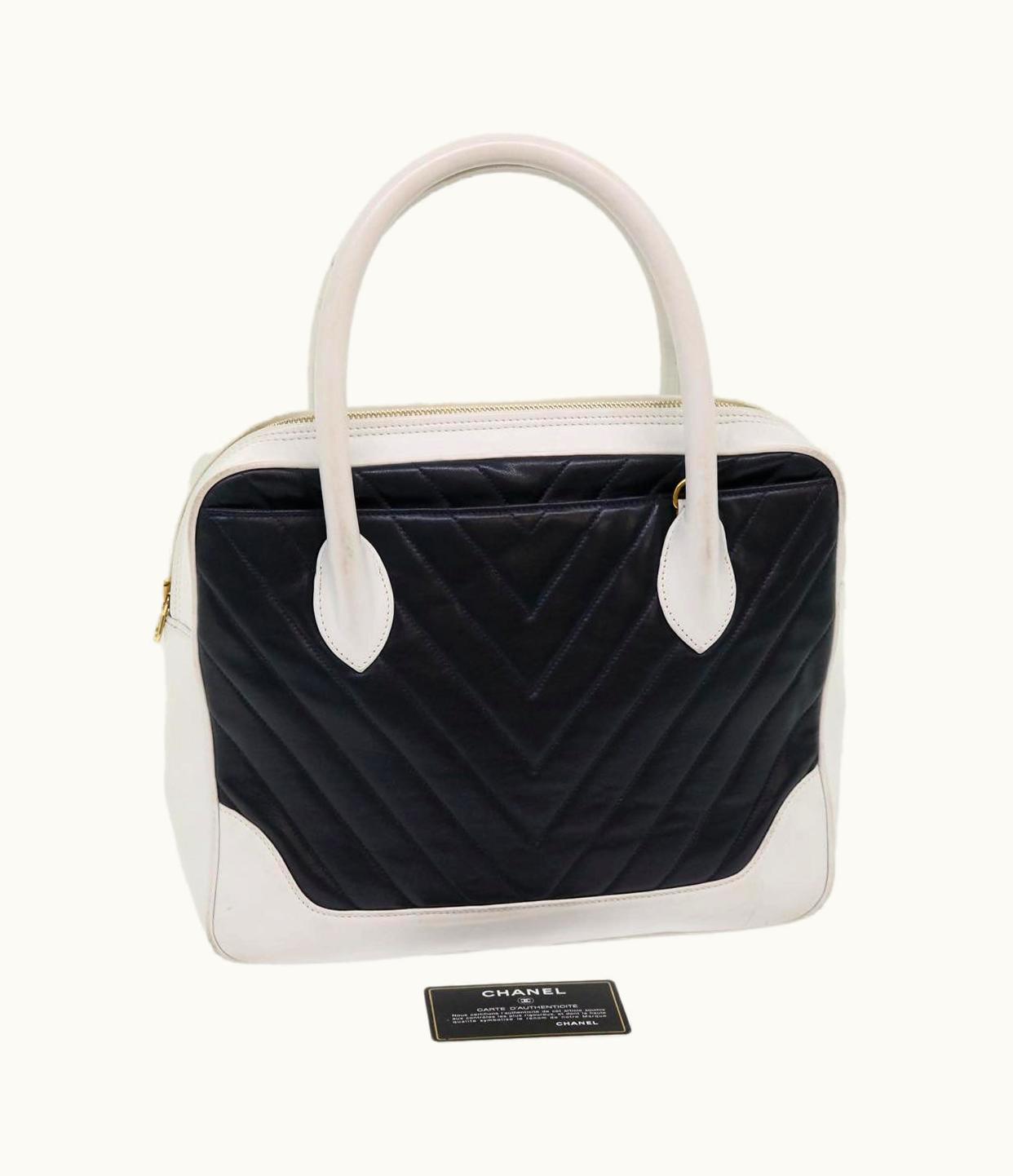 Chanel Chanel V Stitch Hand Bag Lamb Skin White Black CC