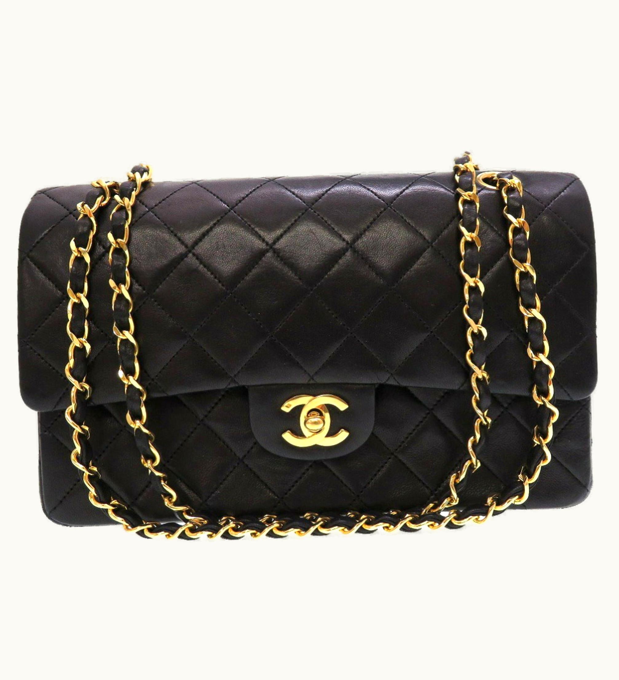 Chanel Chanel Matelasse 25 Lambskin Black 0 Series W Flap Gold Chain Shoulder Bag Double Lid