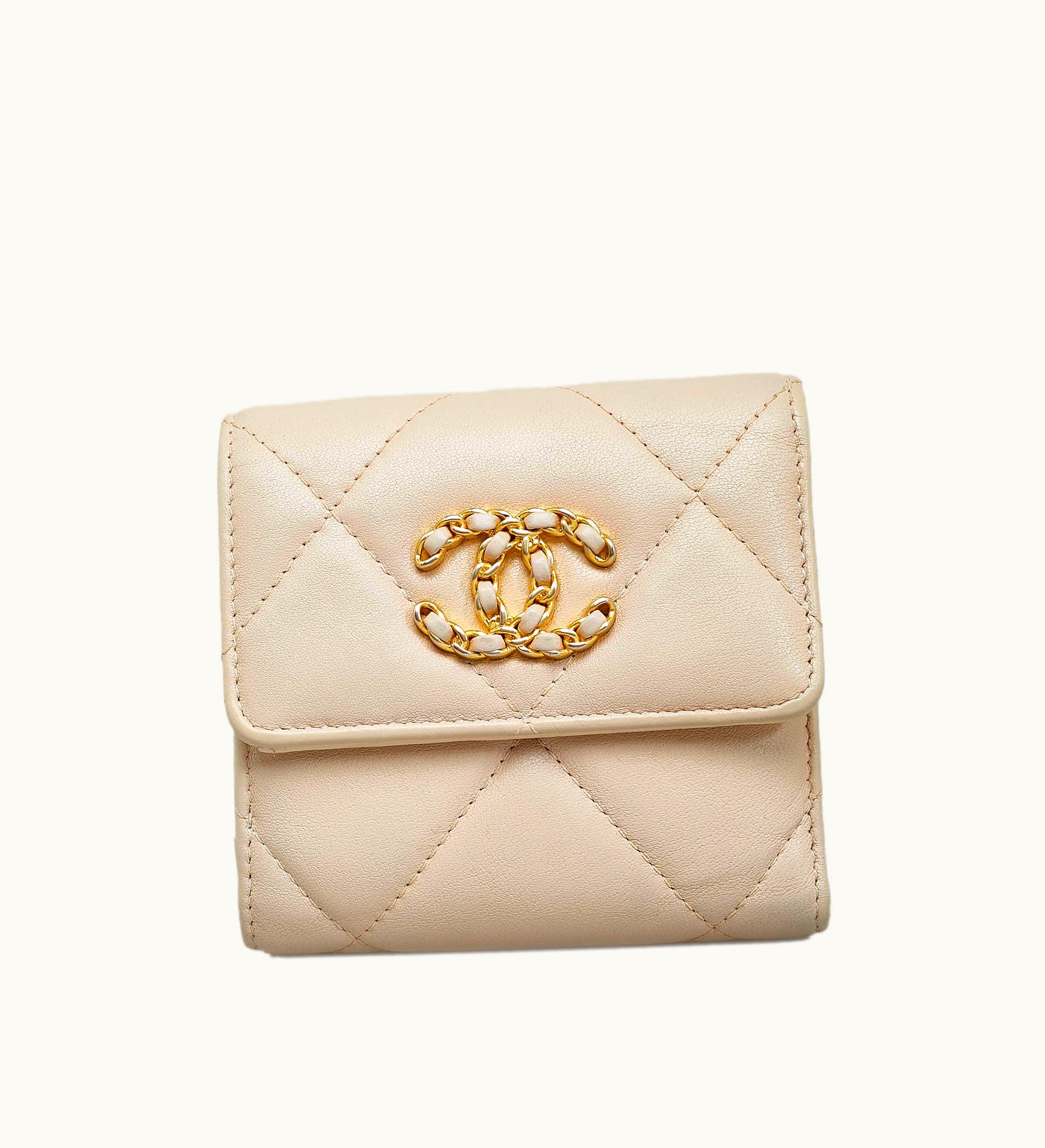 Chanel Chanel 19 Trifold Flap Compact Wallet Small Wallets Black