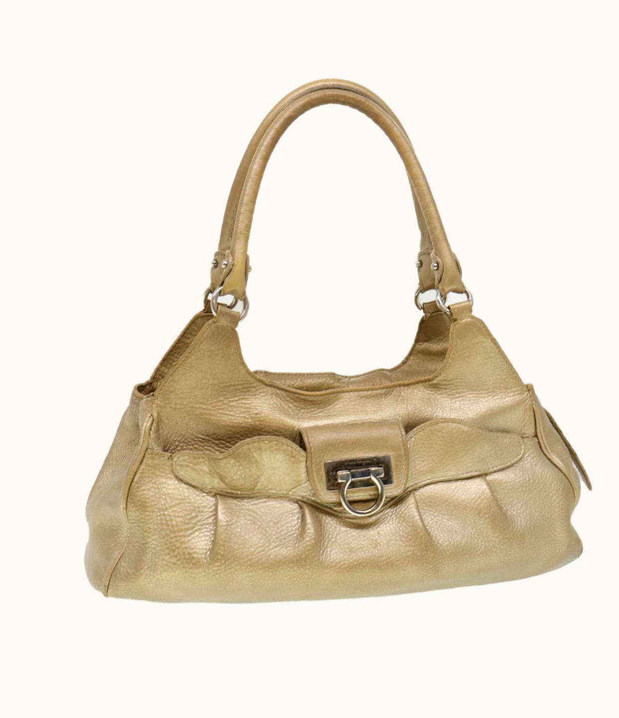Salvatore Ferragamo Salvatore Ferragamo Shoulder Bag Leather Gold Ee-21 A069