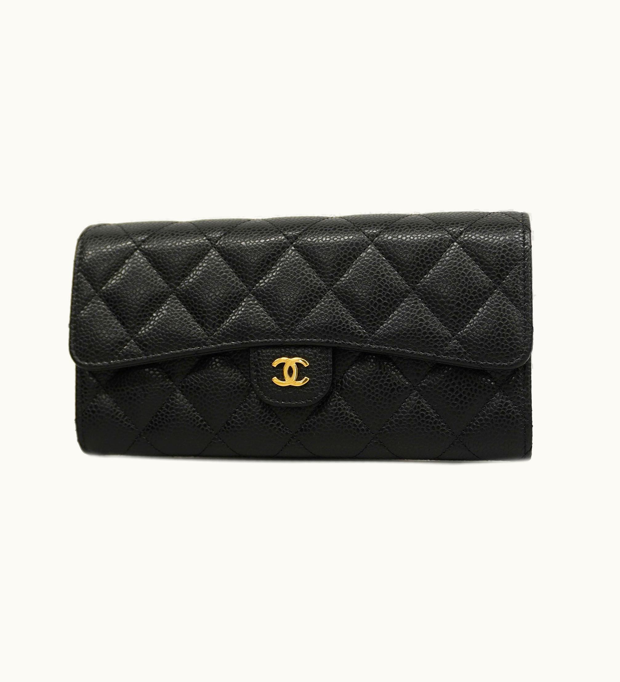 Chanel Chanel Matelasse Bi-Fold Long Wallet Gold Metal Fittings Women's Caviar