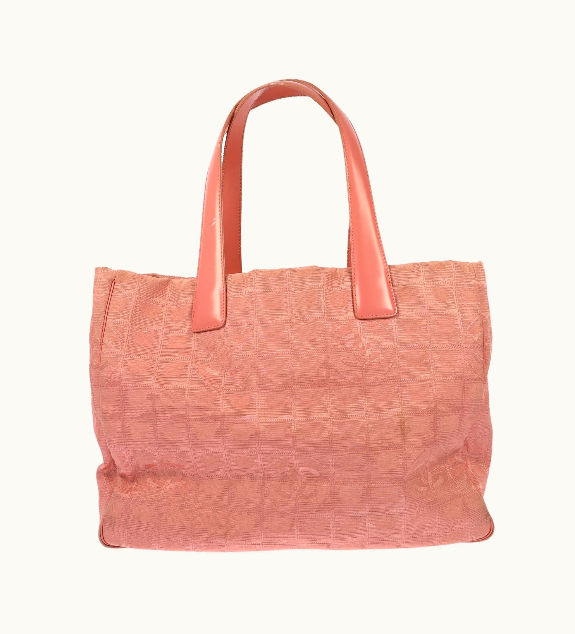 Chanel Chanel Shoulder Bag In Pink Fabric