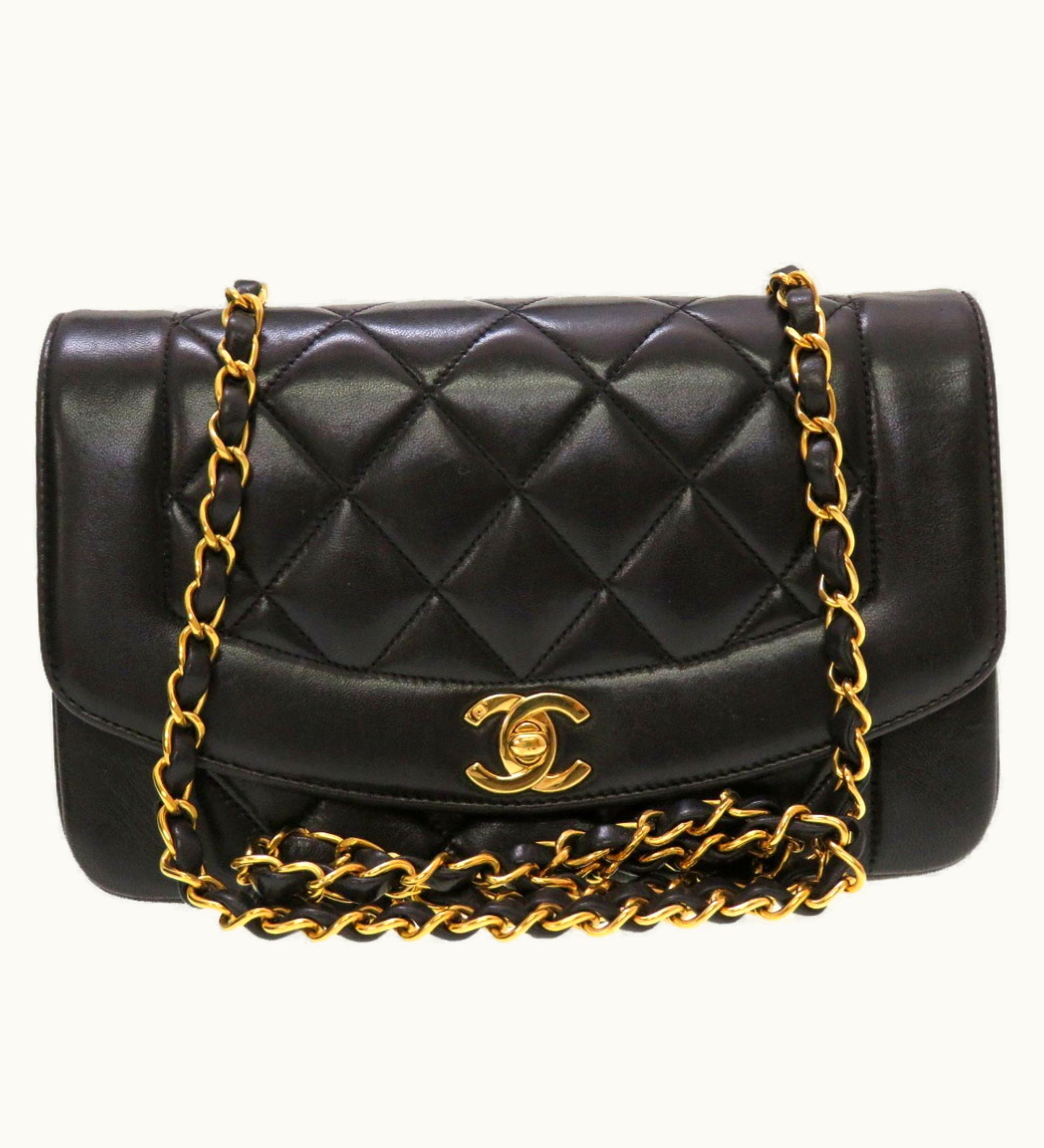 Chanel Chanel Diana 22 Small Matelasse Lambskin Black Gold Chain Shoulder Bag No. 3 Coco Mark Turnlock