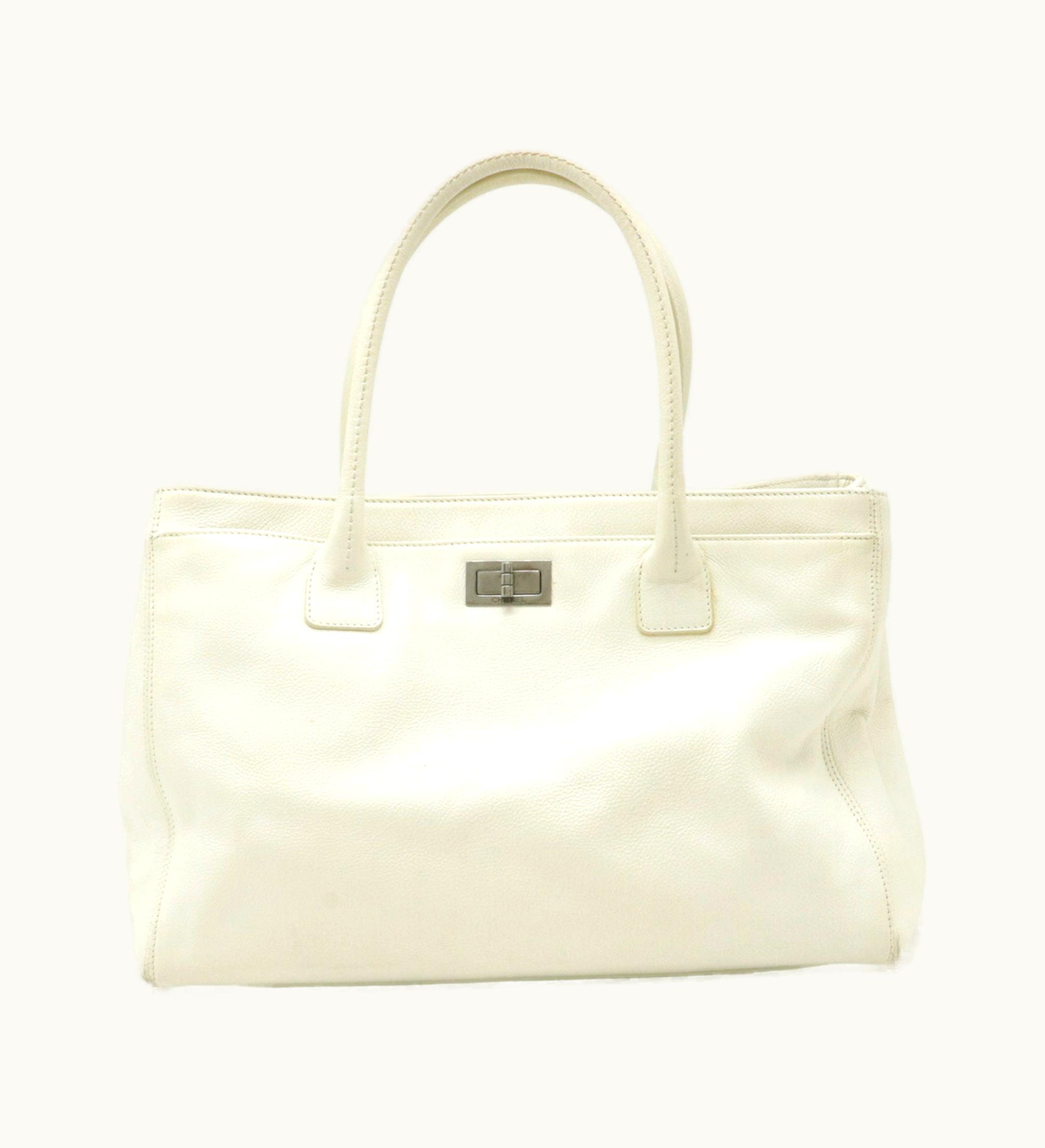 Chanel Chanel 2.55 Executive Tote Bag Handbag Turn Lock Leather White A29292