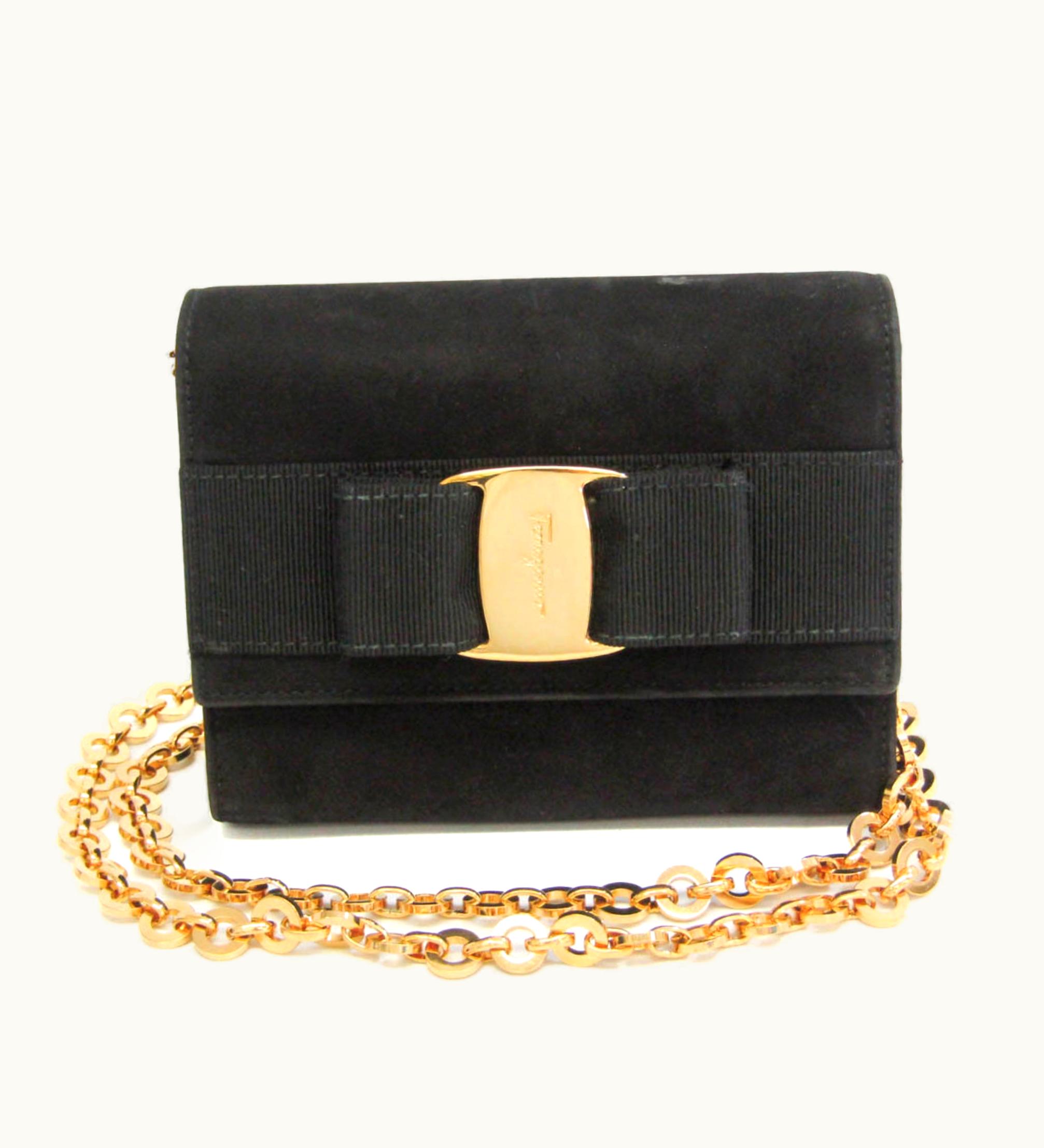 Salvatore Ferragamo Salvatore Ferragamo Vara Aq-213202 Women's Suede Shoulder Bag Black