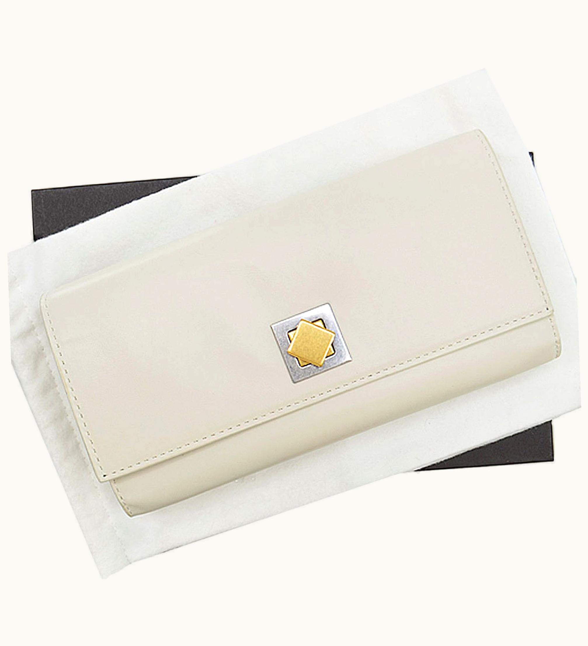 Bottega Veneta Bottega Veneta Long Wallet White X Silver Hold Leather Metal Material Folio Women's