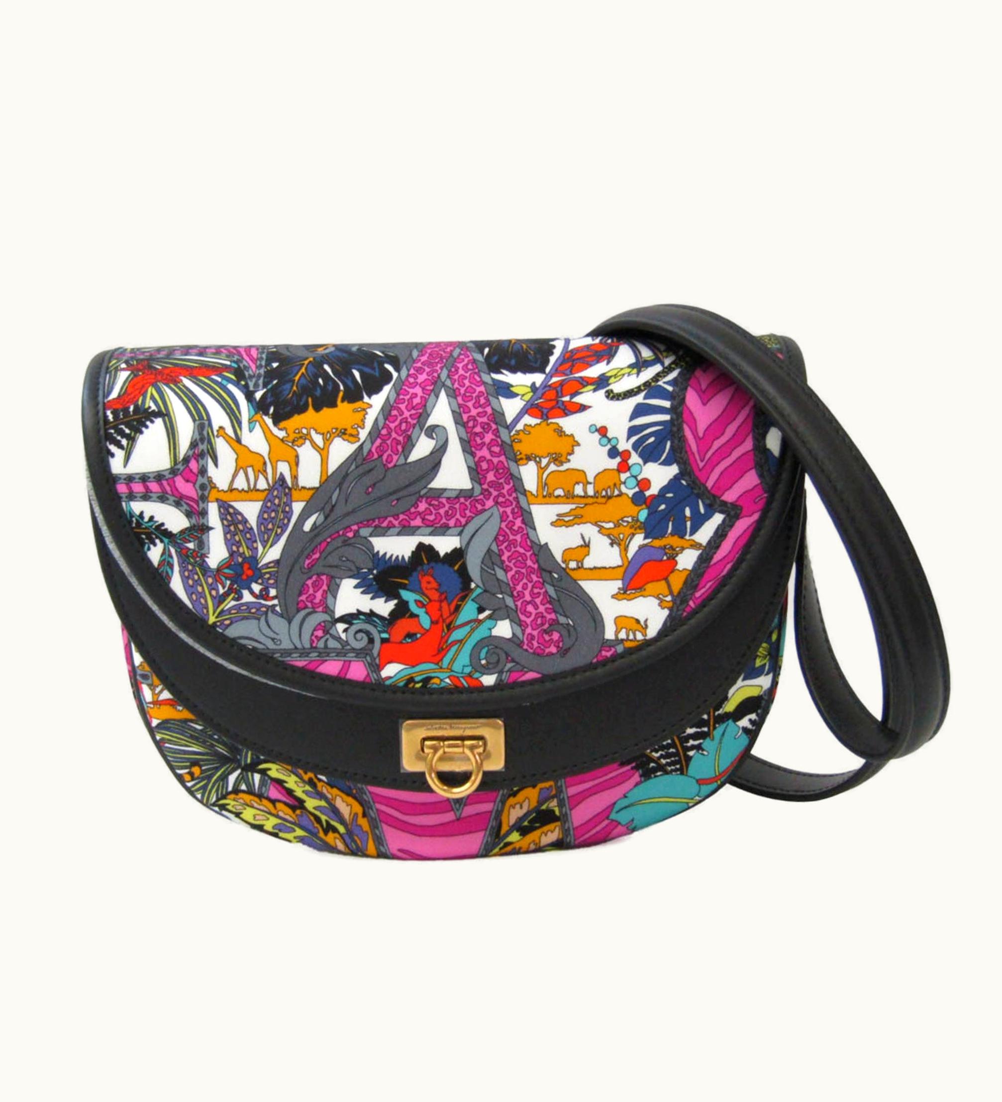 Salvatore Ferragamo Salvatore Ferragamo Travel Au-21 H986 Women's Leather, Nylon Shoulder Bag Black, Multi-Color