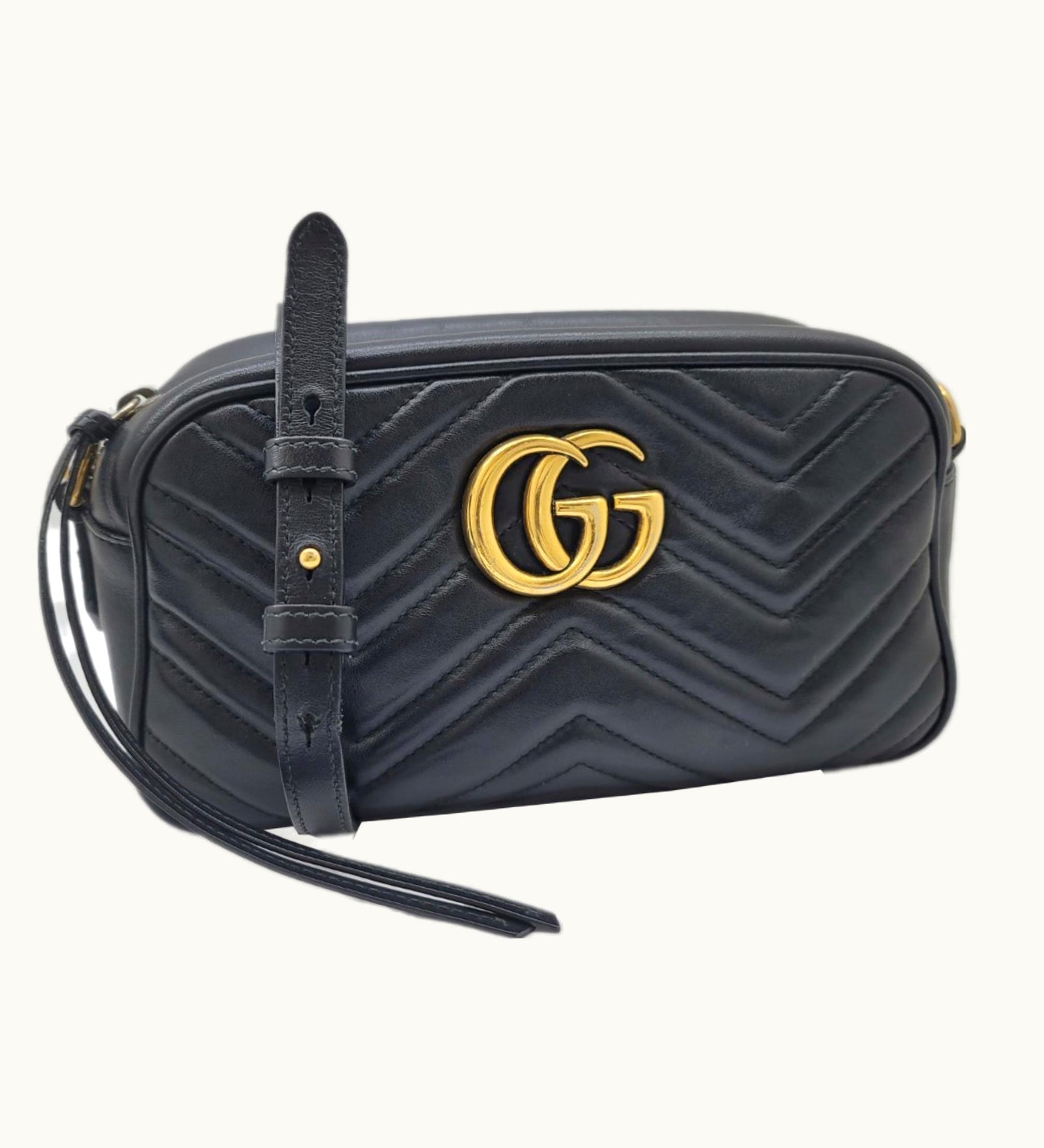 Gucci Gucci GG Marmont Chain Shoulder Bag 447632 Leather Black Gold G Hardware Camera Women Men Unisex