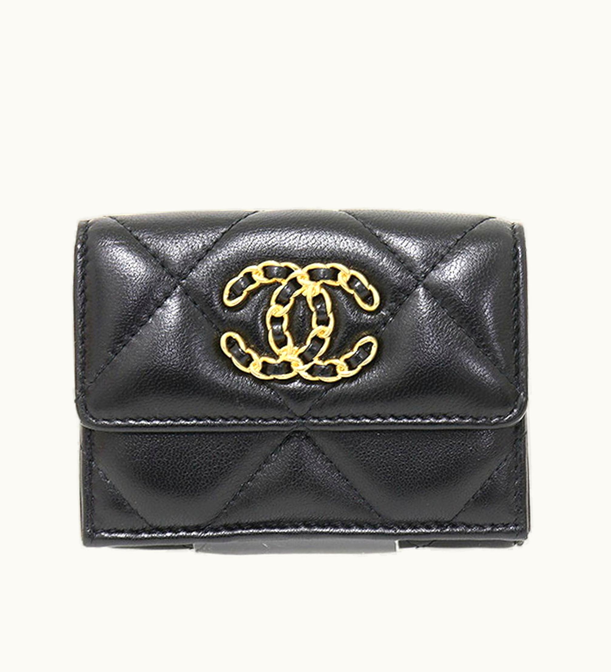 Chanel Chanel 19 Small Flap Wallet Lambskin Black Red Gold Metal Fittings Ap1789 Trifold Dizeneuf Matrasse Cocomark Rope Design 30S