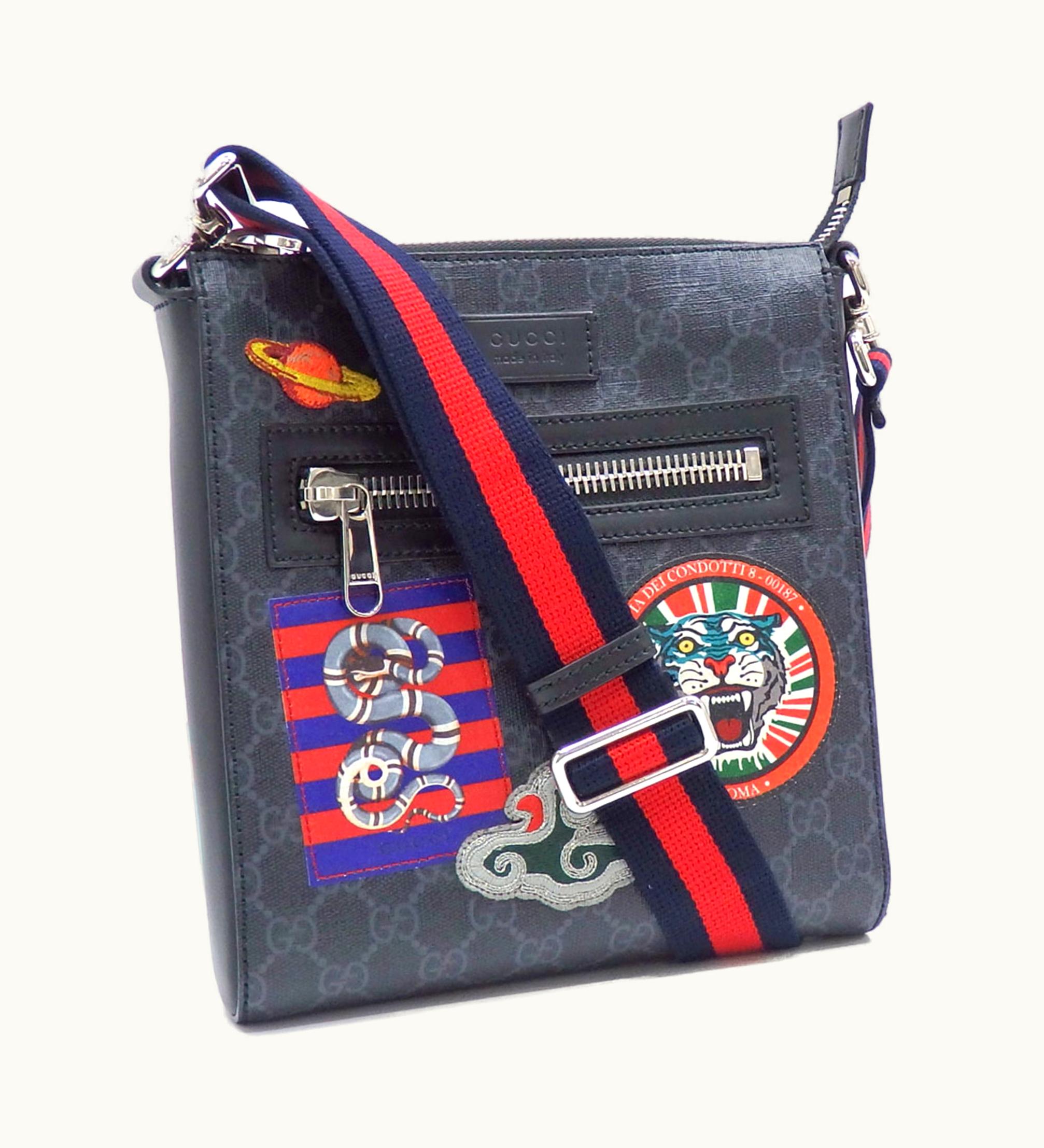 Gucci Gucci Shoulder Bag Courier Men's Black Pvc 547751 GG Supreme Applique Tiger Head