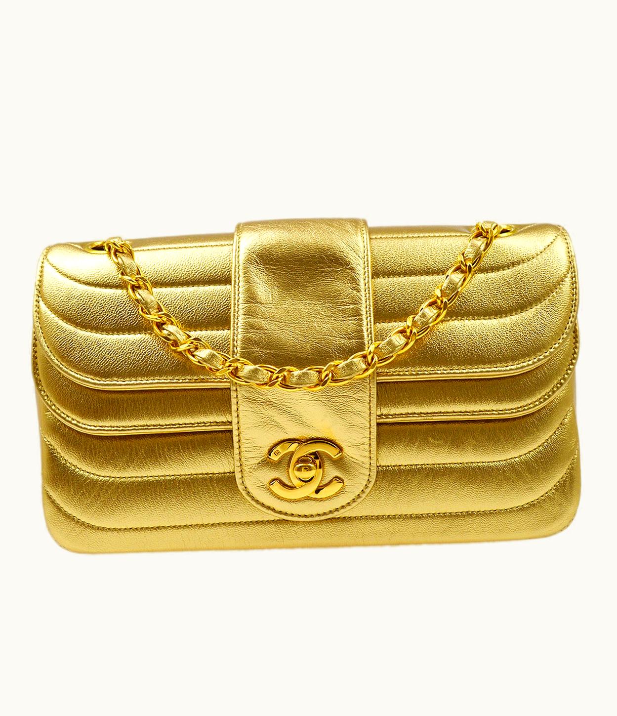 Chanel Chanel 1991-1994 Gold Lambskin Horizontal Flap Small Gs02306E