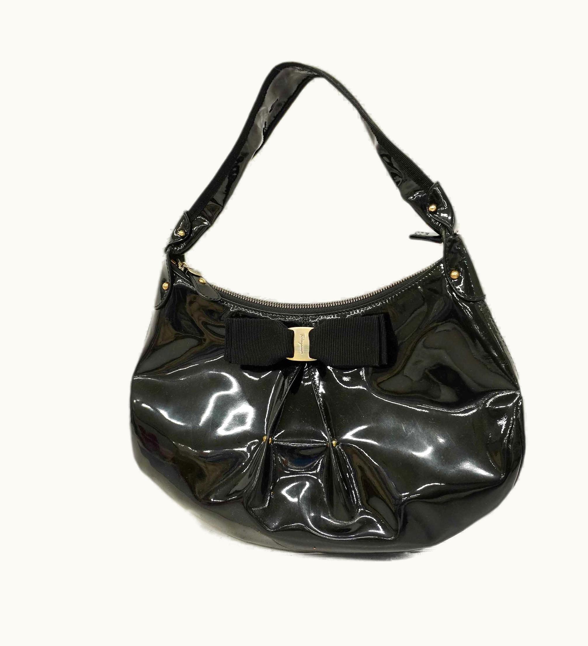 Salvatore Ferragamo Salvatore Ferragamo Vara Enamel Women's Handbag Black