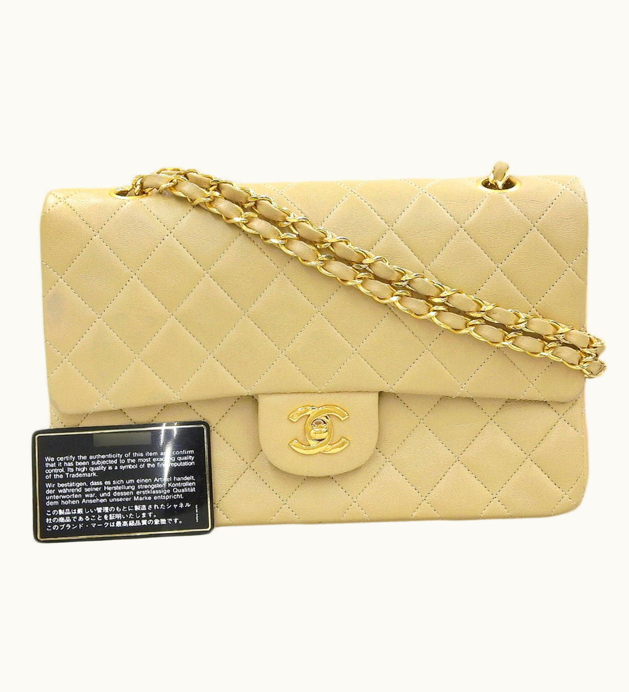 Chanel Chanel Here Mark Matelasse 25 Chain Shoulder Double Flap A01112