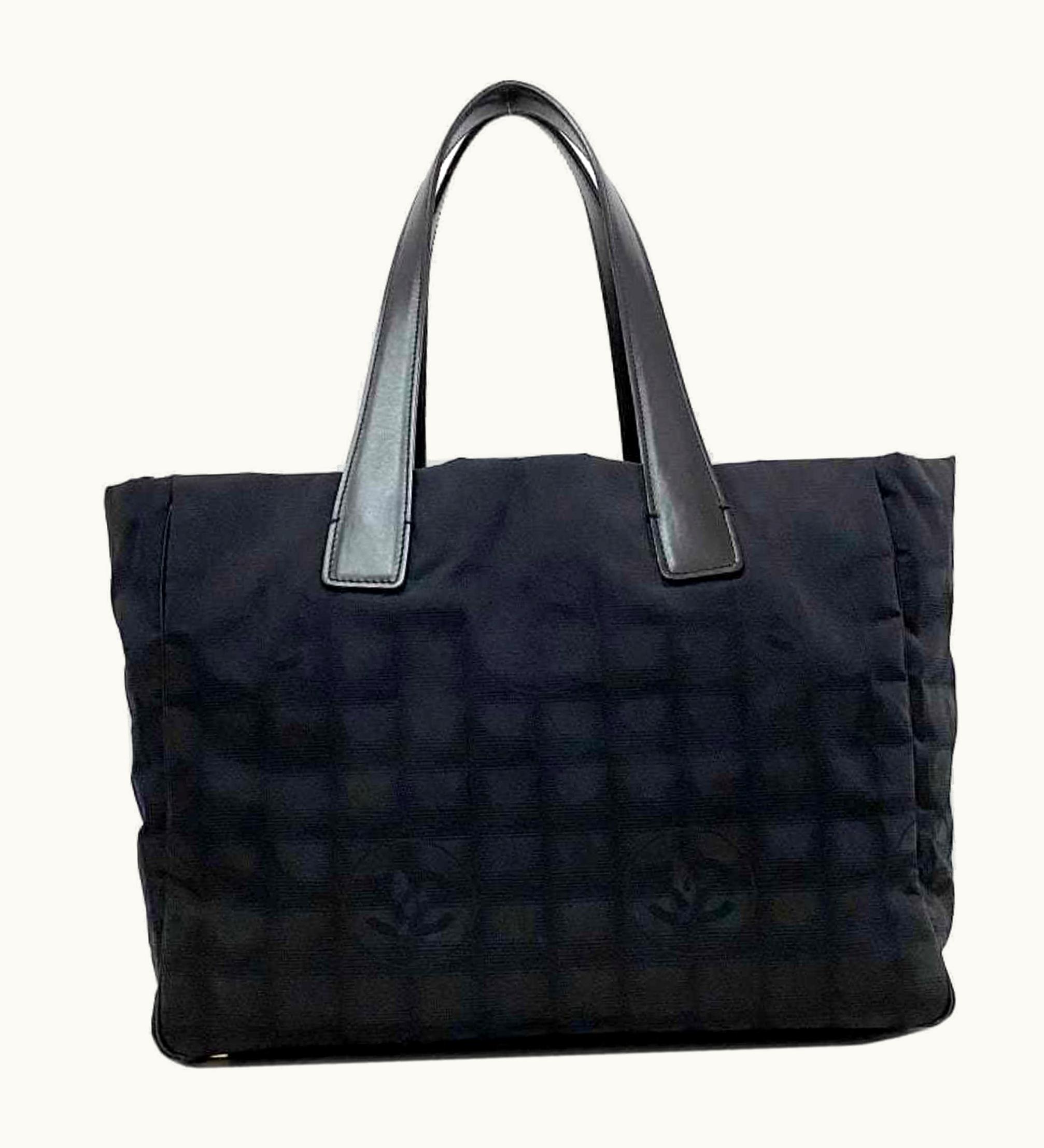 Chanel Chanel MM Black New A15991 Nylon Leather 9Th