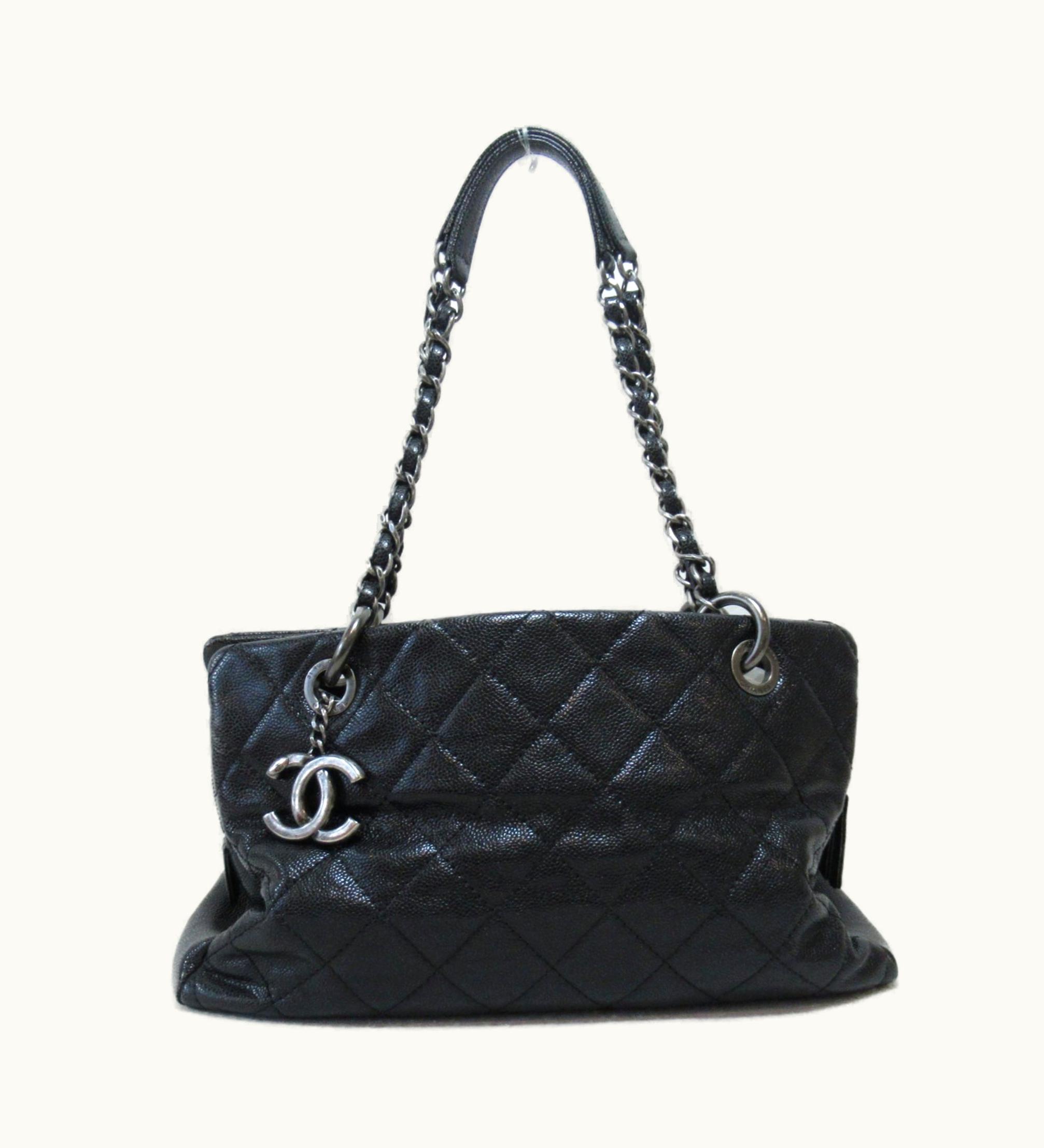 Chanel Chanel Chaintote Bag Black Caviar Skin [Grained Calf]