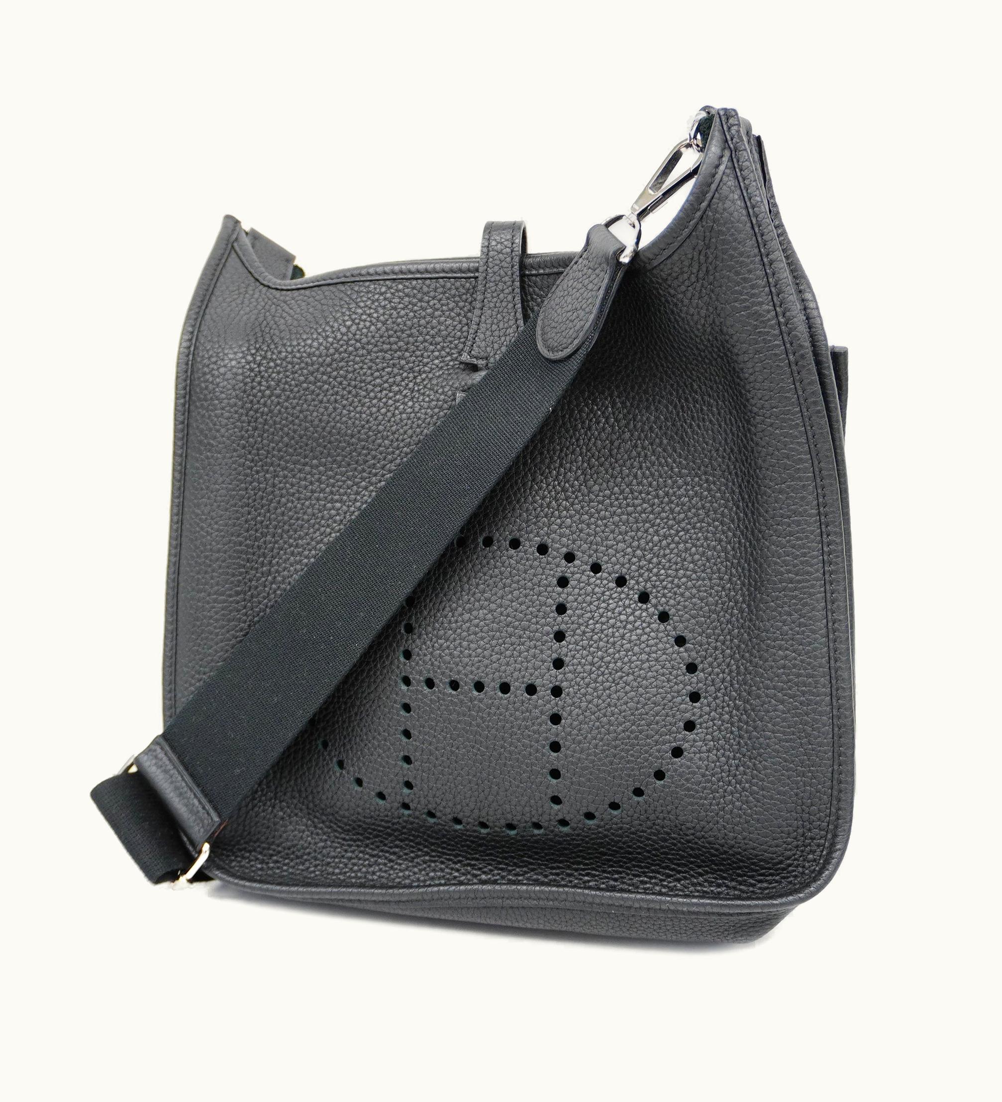 Hermès Hermès   Evelyne Evelyne 3Pm M Stamp Women's Taurillon Clemence Shoulder Bag